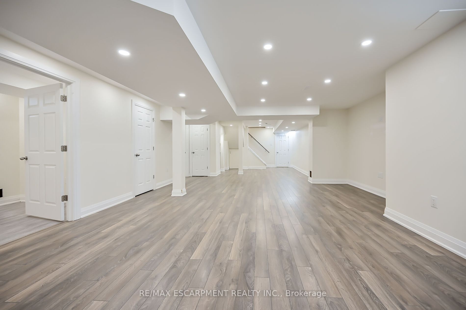 21 Chetholme Pl