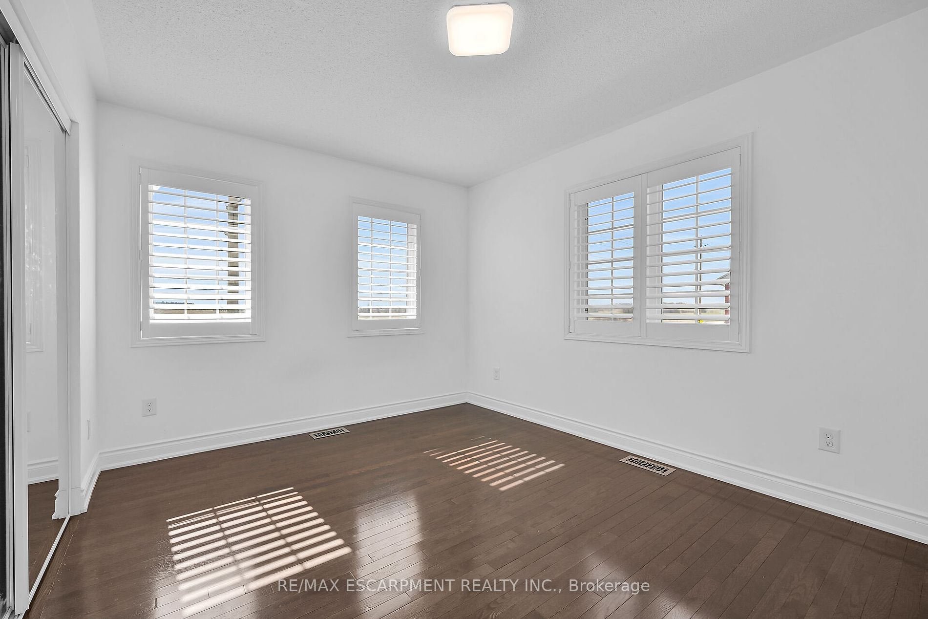 21 Chetholme Pl