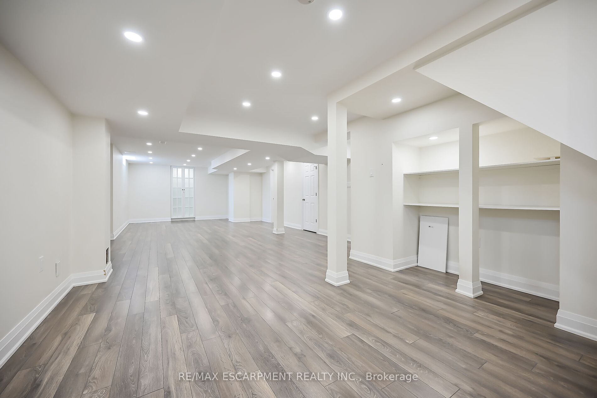 21 Chetholme Pl