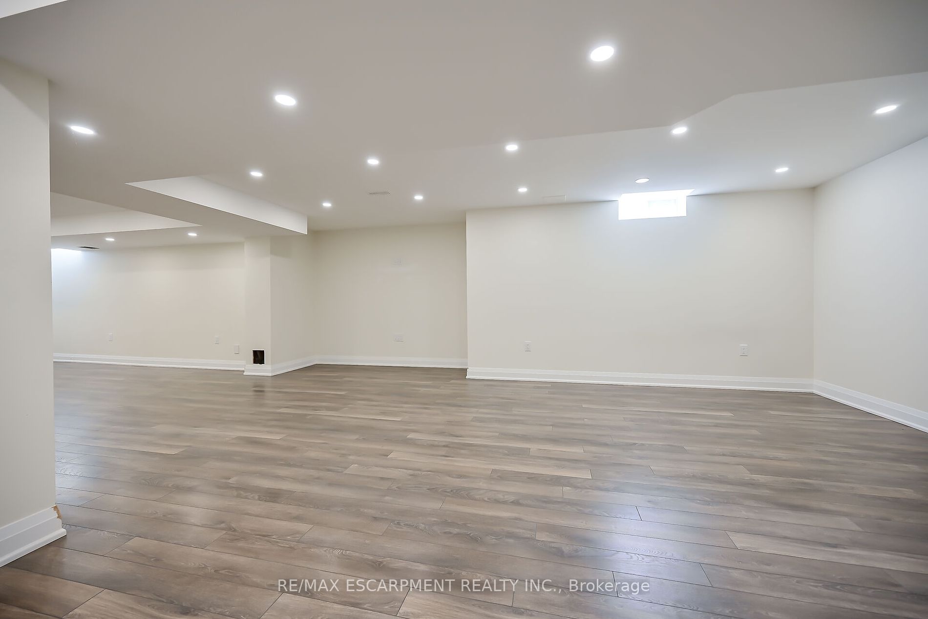 21 Chetholme Pl