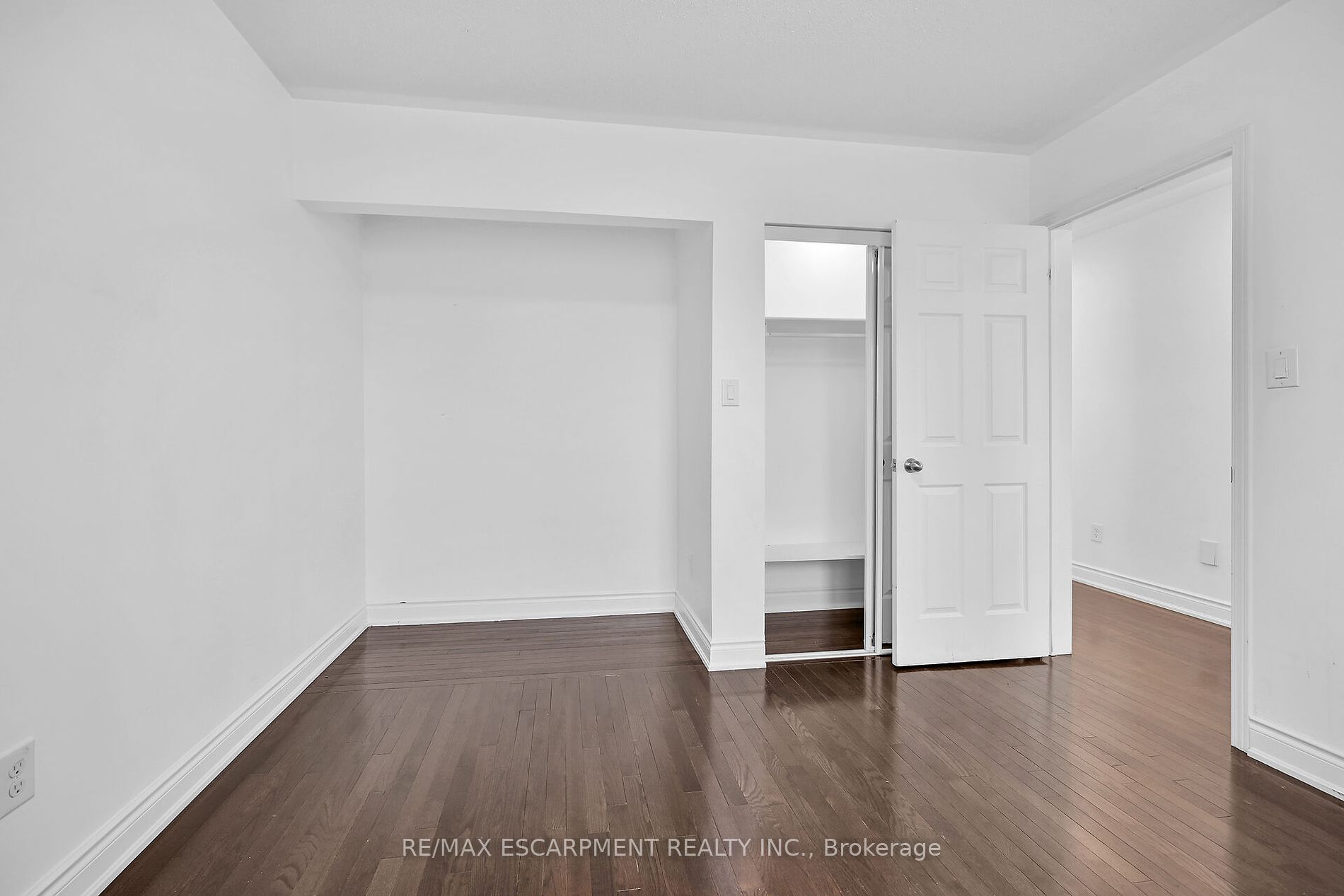 21 Chetholme Pl