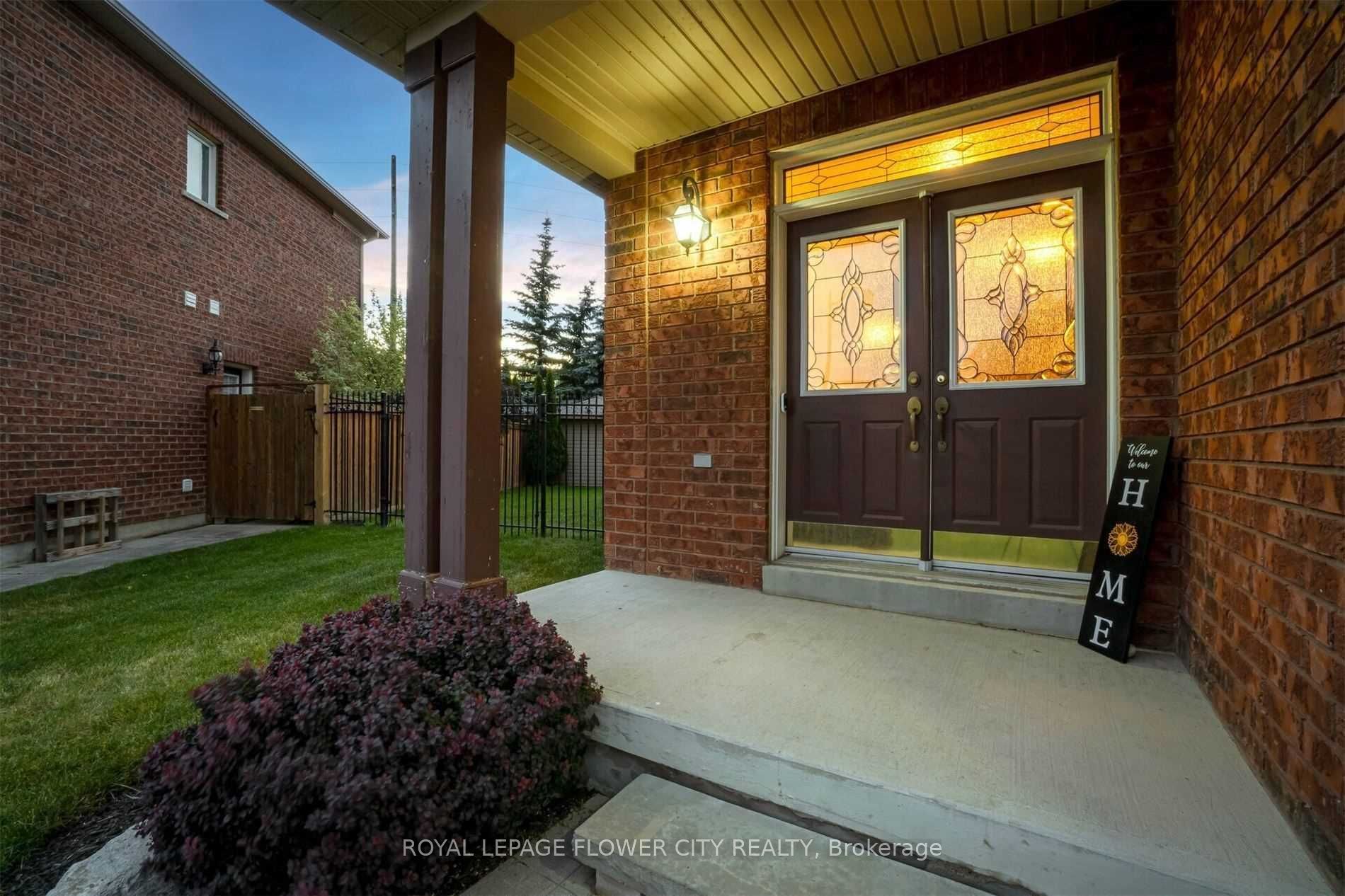 56 Laurentide Crescent