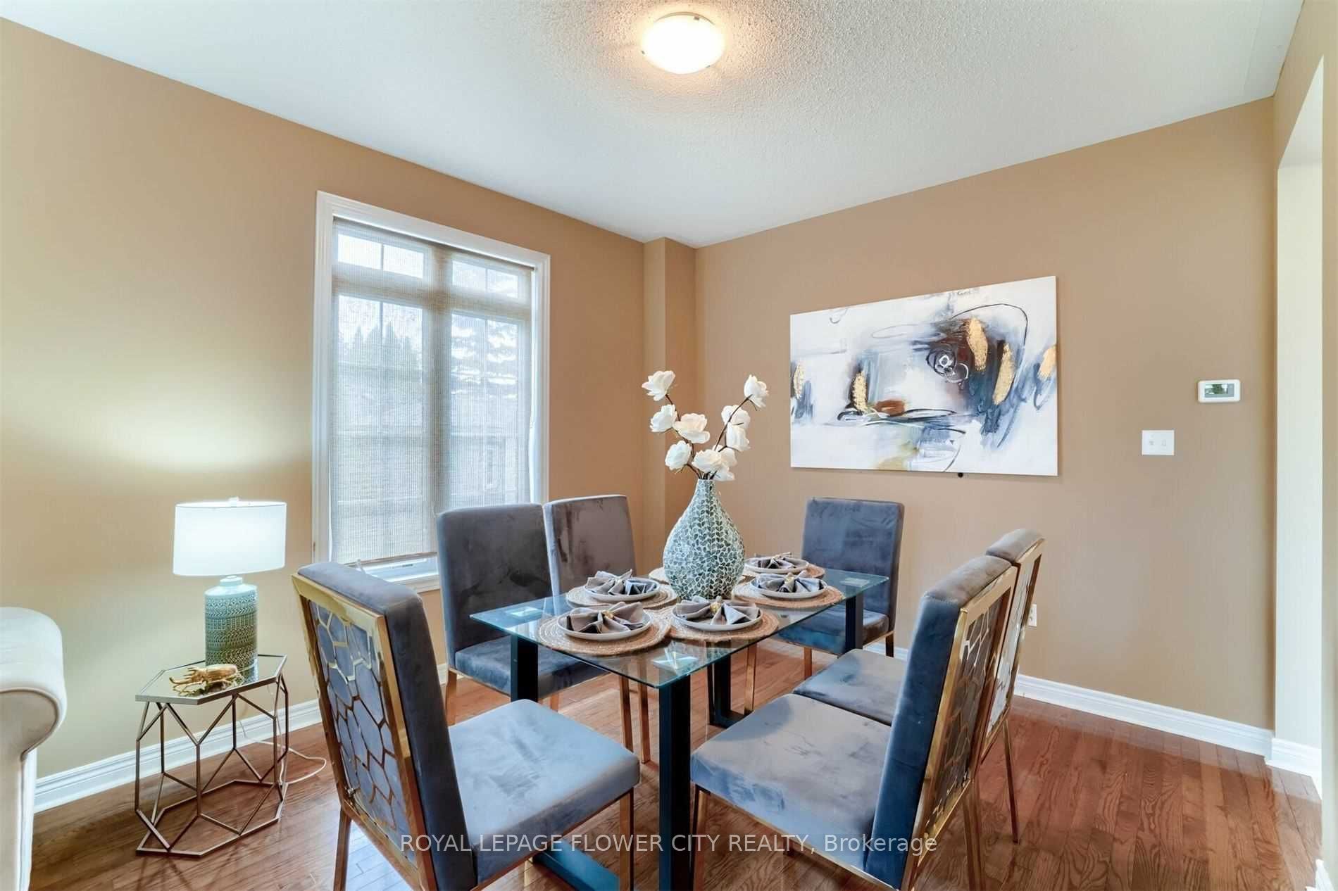 56 Laurentide Crescent