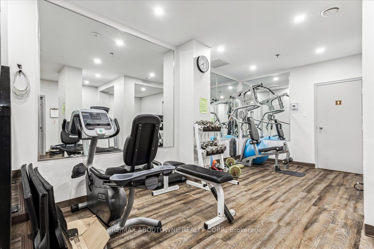1240 Marlborough Court, #808