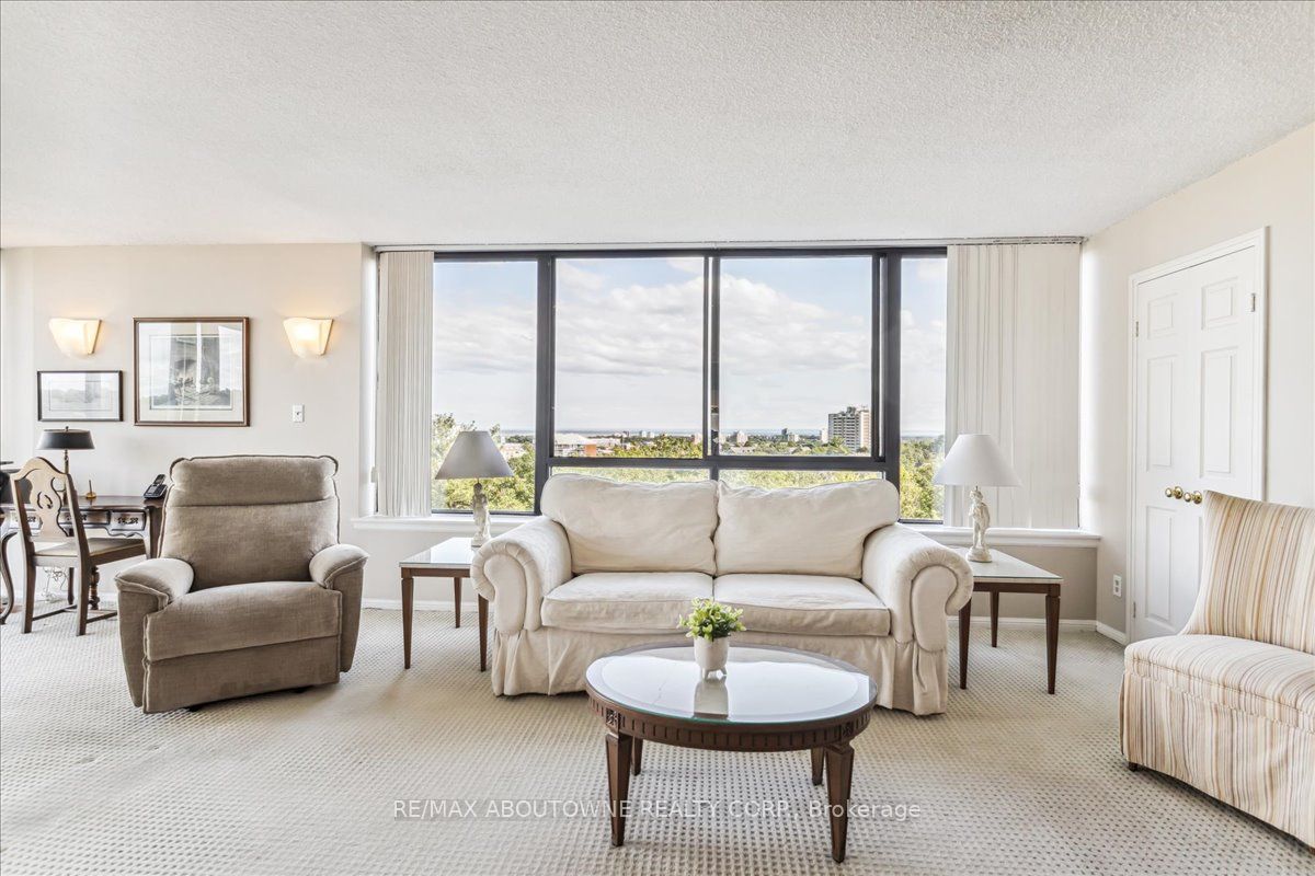 1240 Marlborough Court, #808