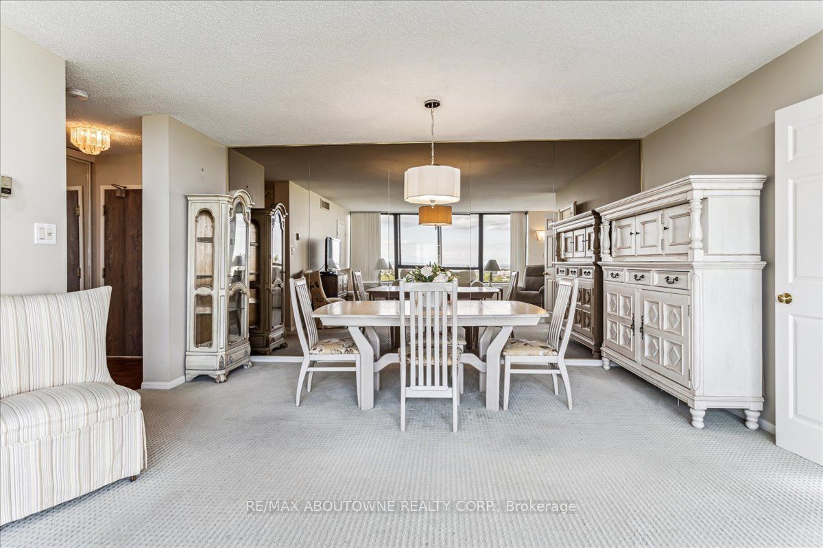1240 Marlborough Court, #808