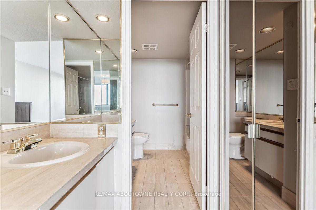 1240 Marlborough Court, #808