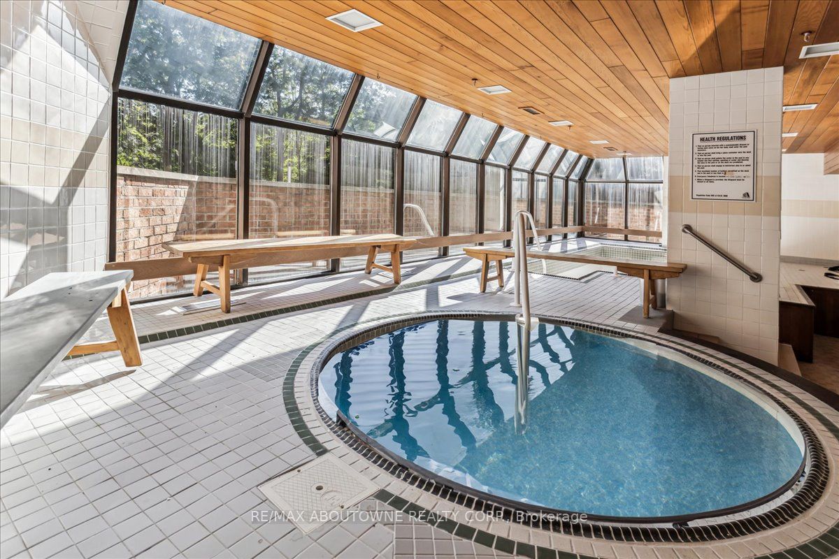 1240 Marlborough Court, #808