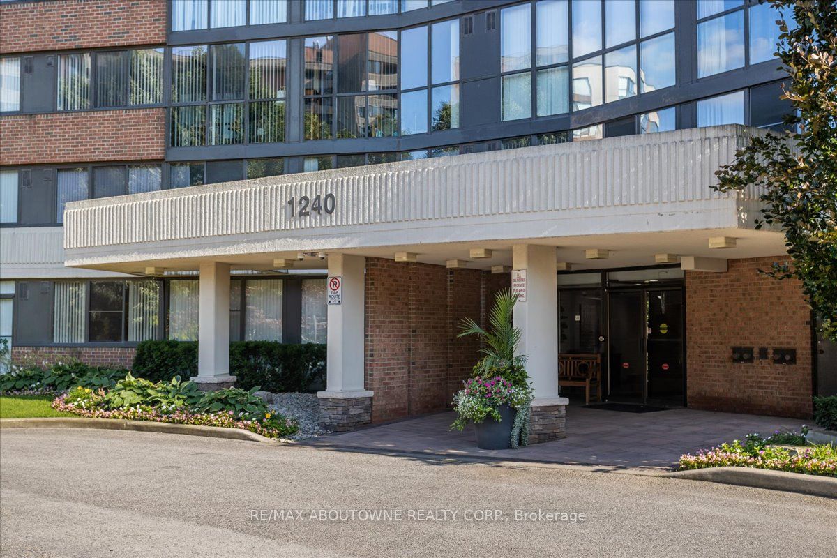 1240 Marlborough Court, #808