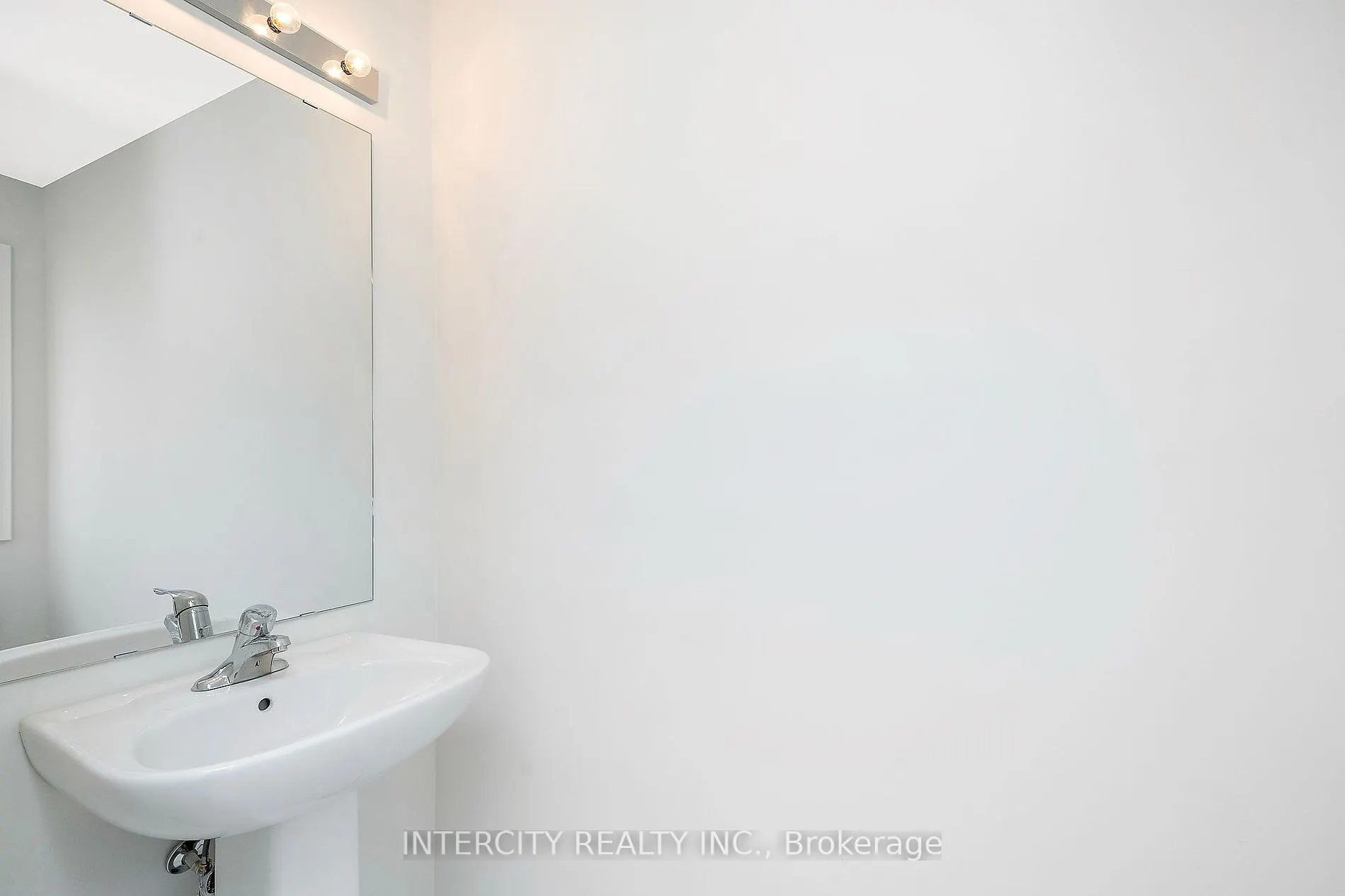 12 Queenpost Dr, #38
