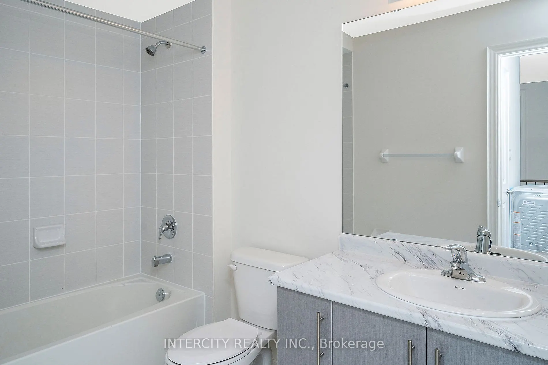 12 Queenpost Dr, #38