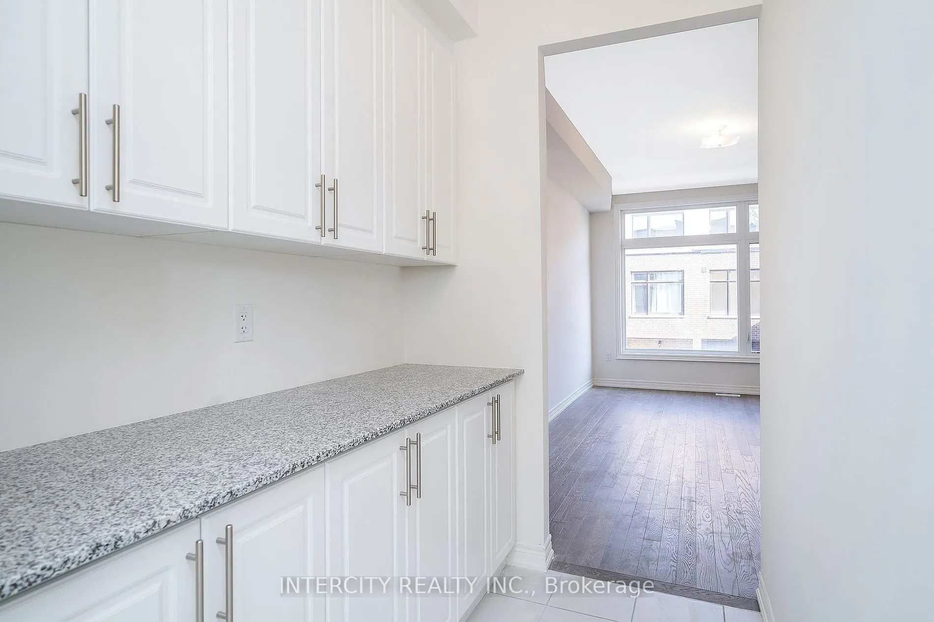 12 Queenpost Dr, #38