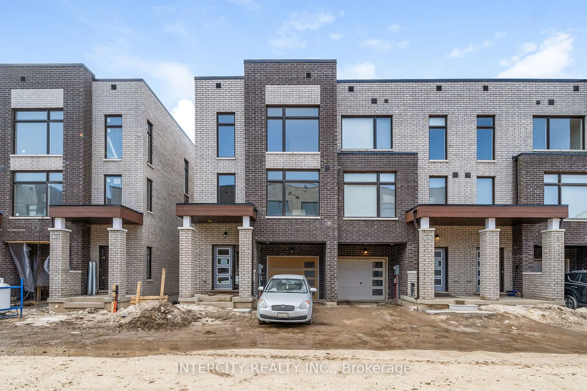 12 Queenpost Dr, #38