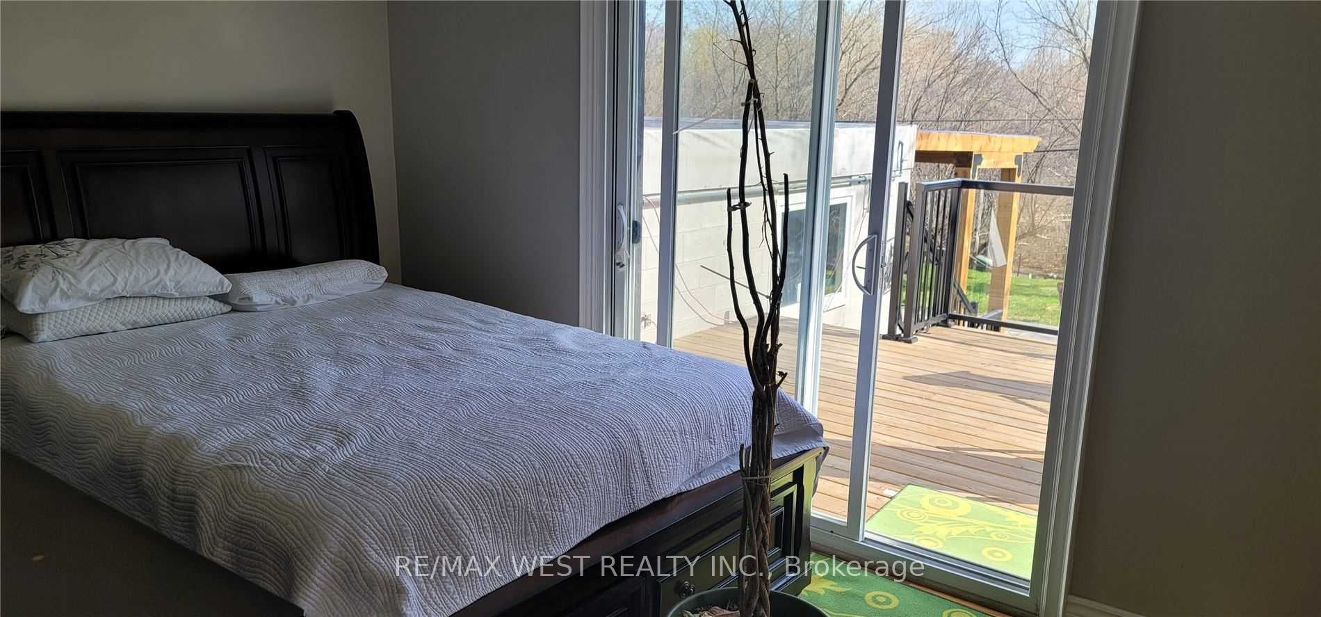 51 Monterrey Dr, #Upper