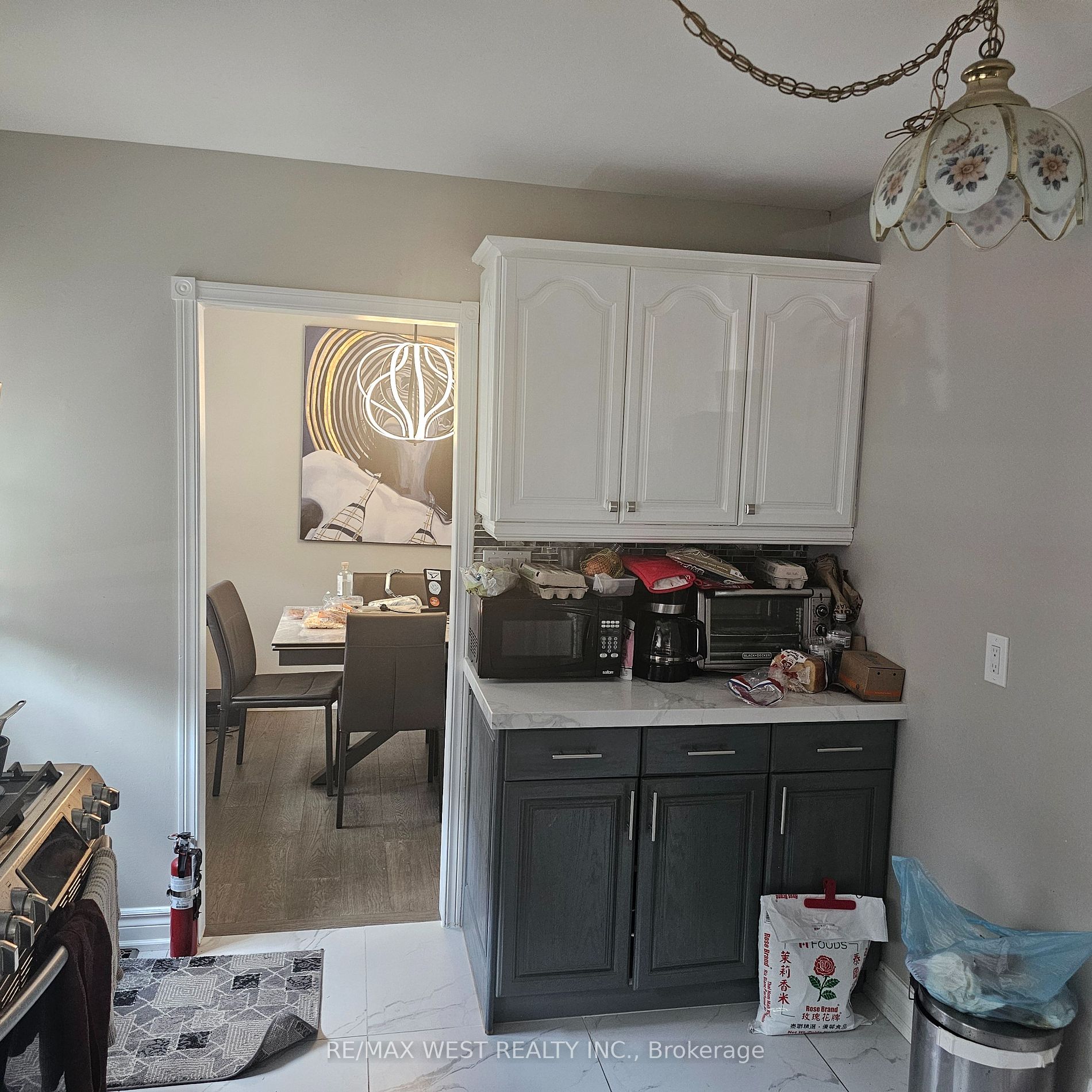 51 Monterrey Dr, #Upper