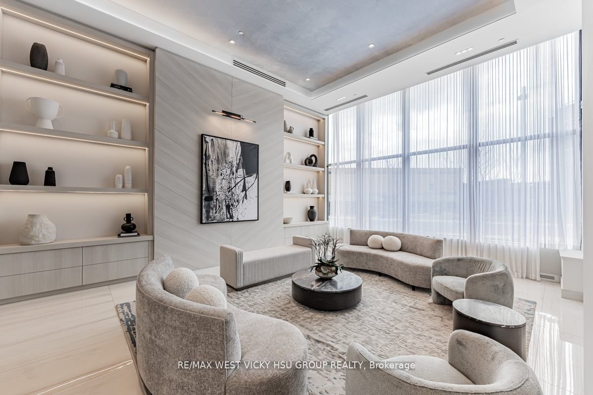 1063 Douglas Mccurdy Comm Circ, #1006