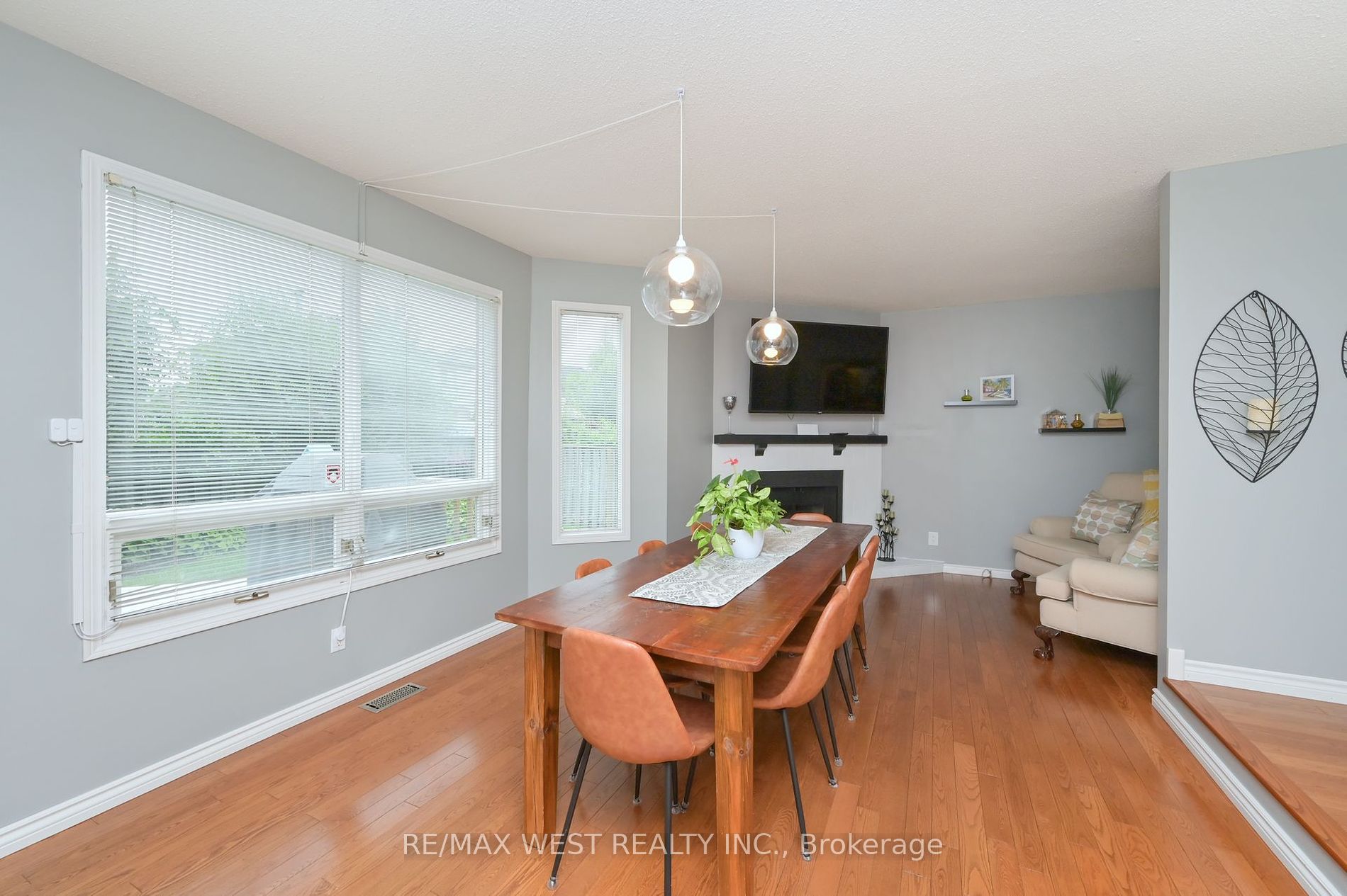 11 Passmore Ave