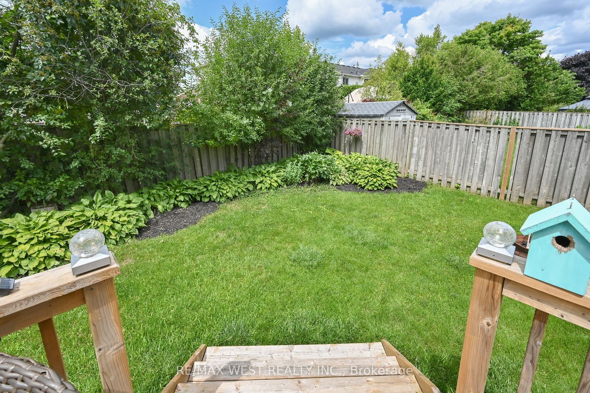 11 Passmore Ave