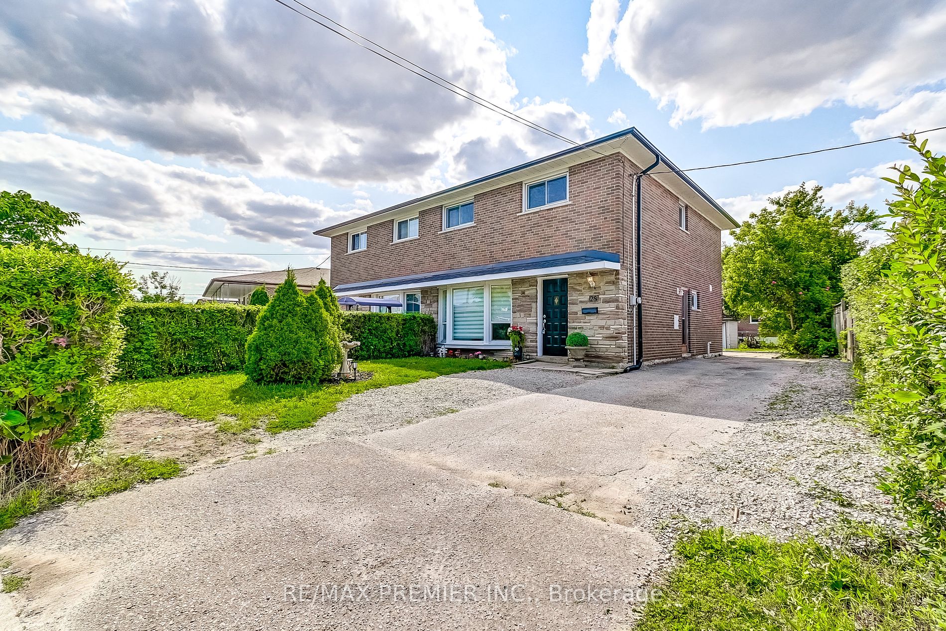 28 Navenby Crescent