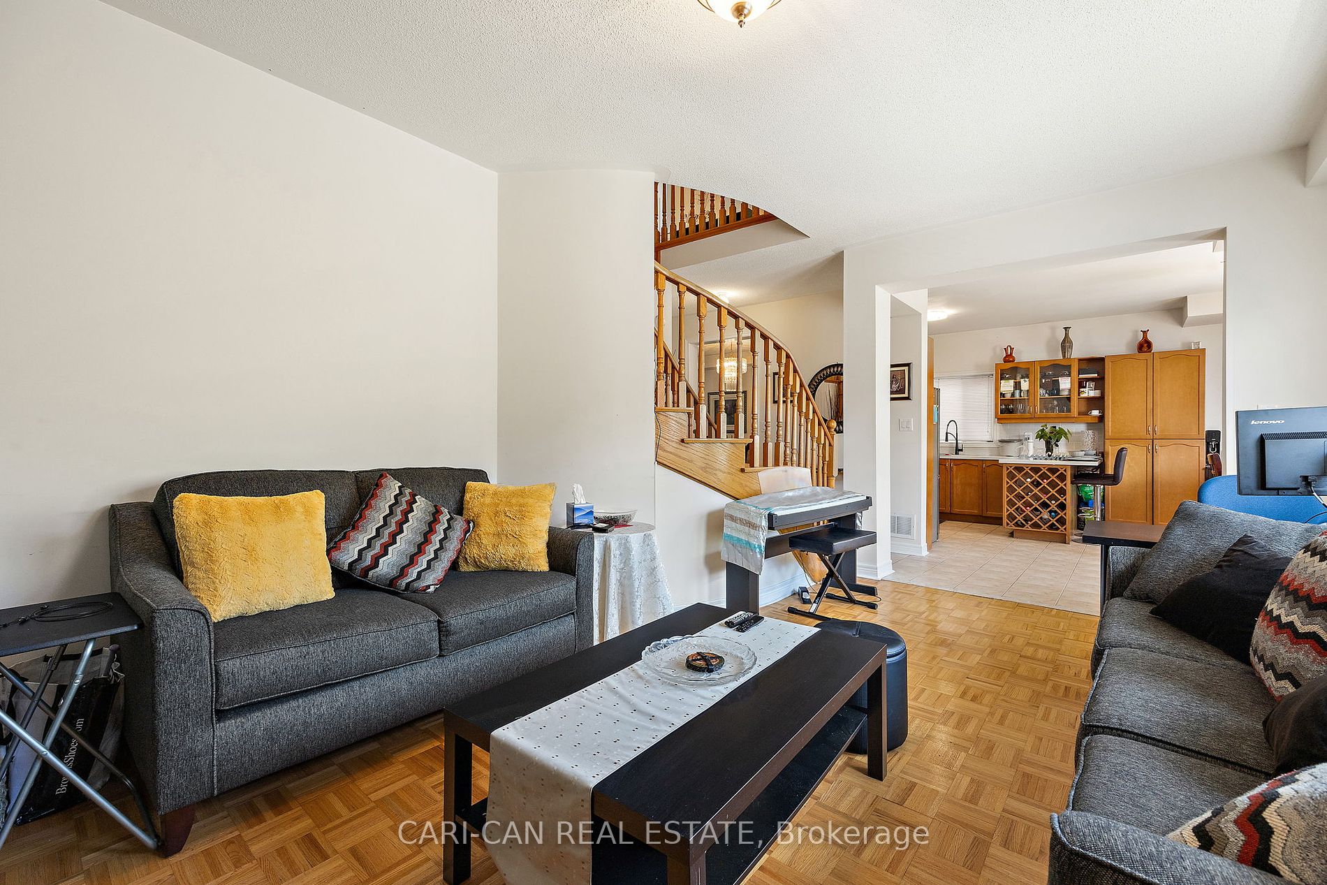 10 Sir Jacobs Crescent