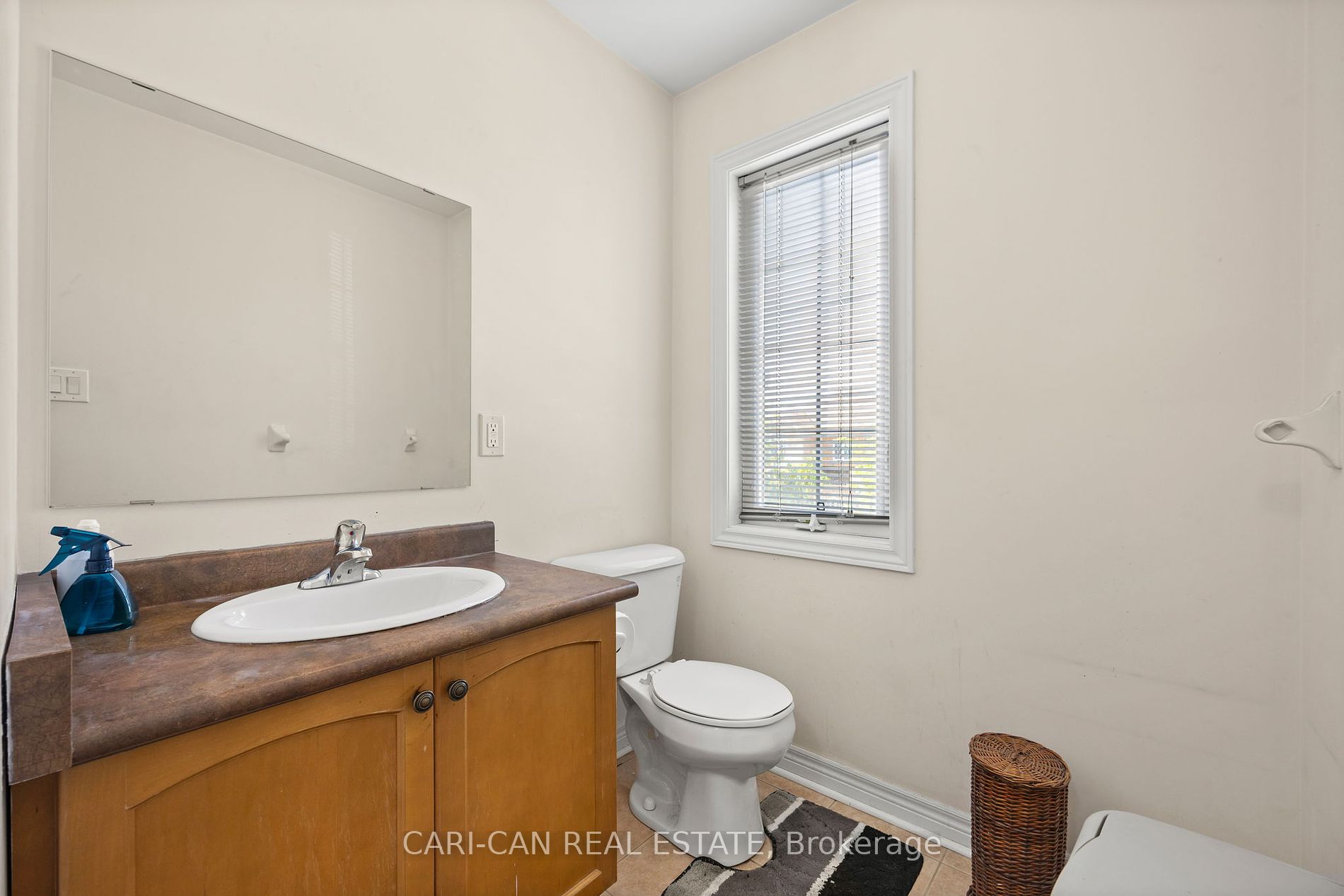 10 Sir Jacobs Crescent