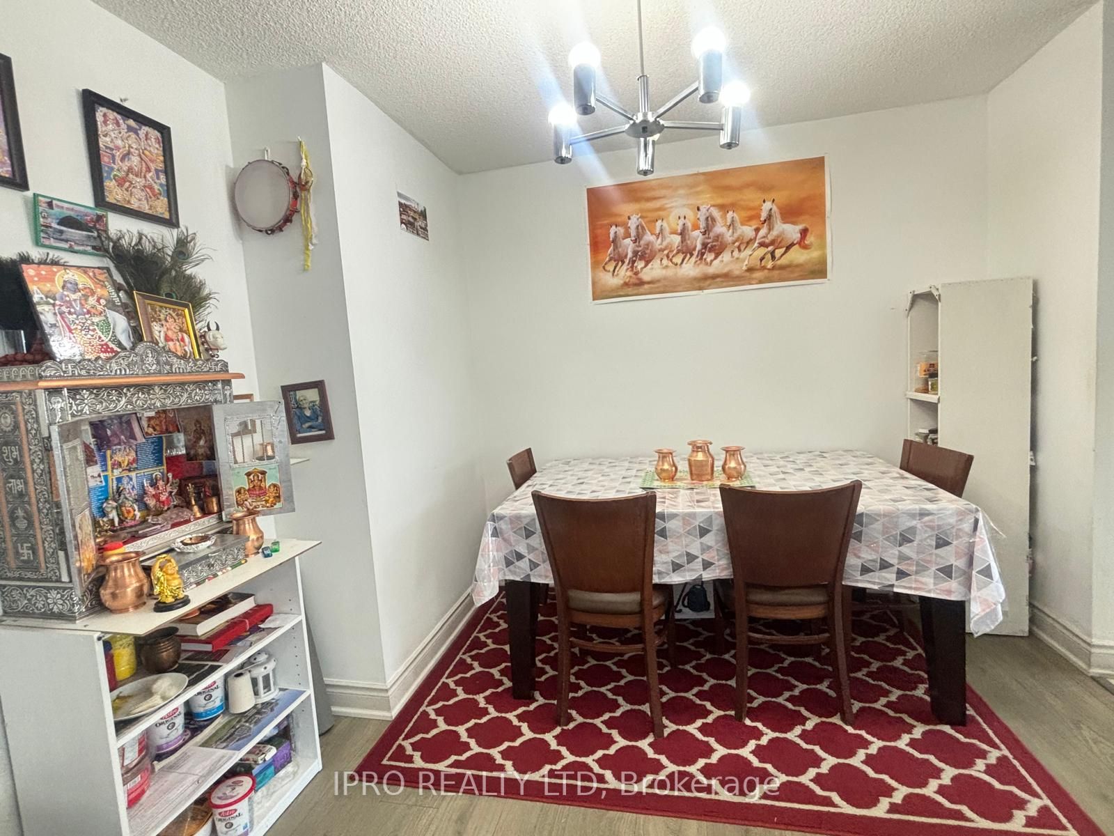 4 Kings Cross Rd, #1106