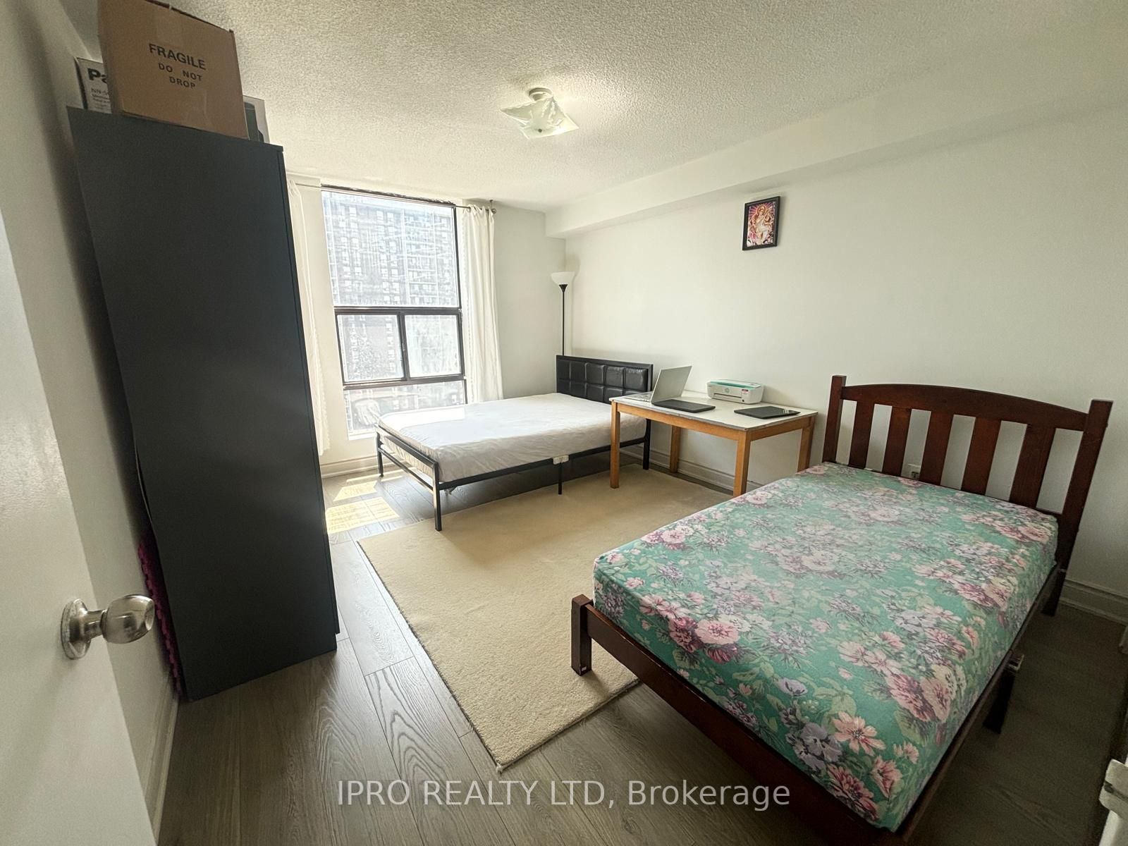 4 Kings Cross Rd, #1106