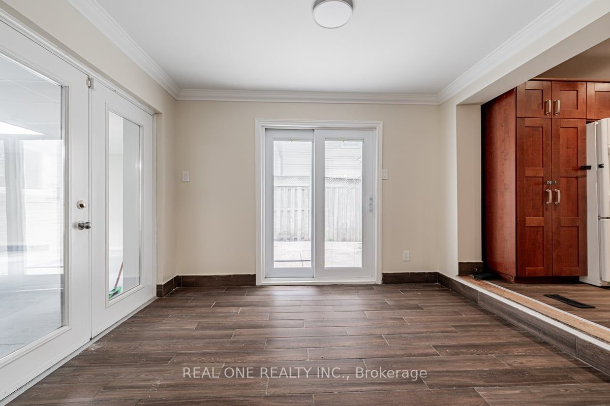 30 Herkley Dr