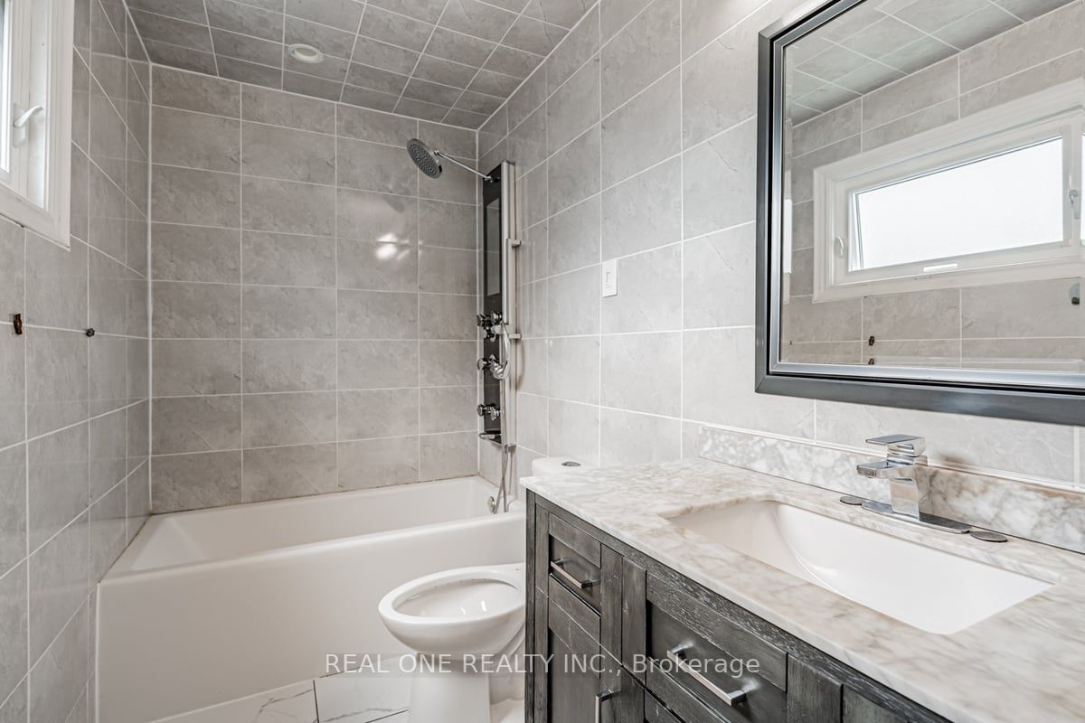 30 Herkley Dr