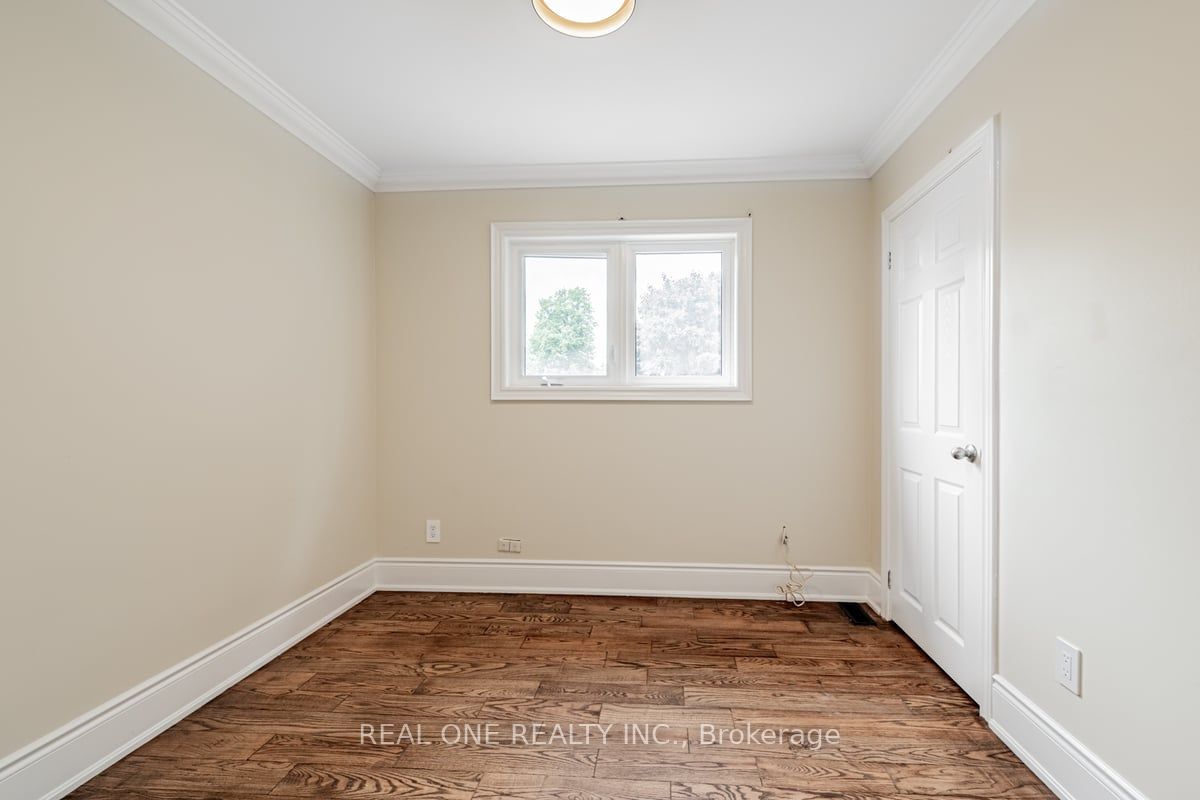 30 Herkley Dr