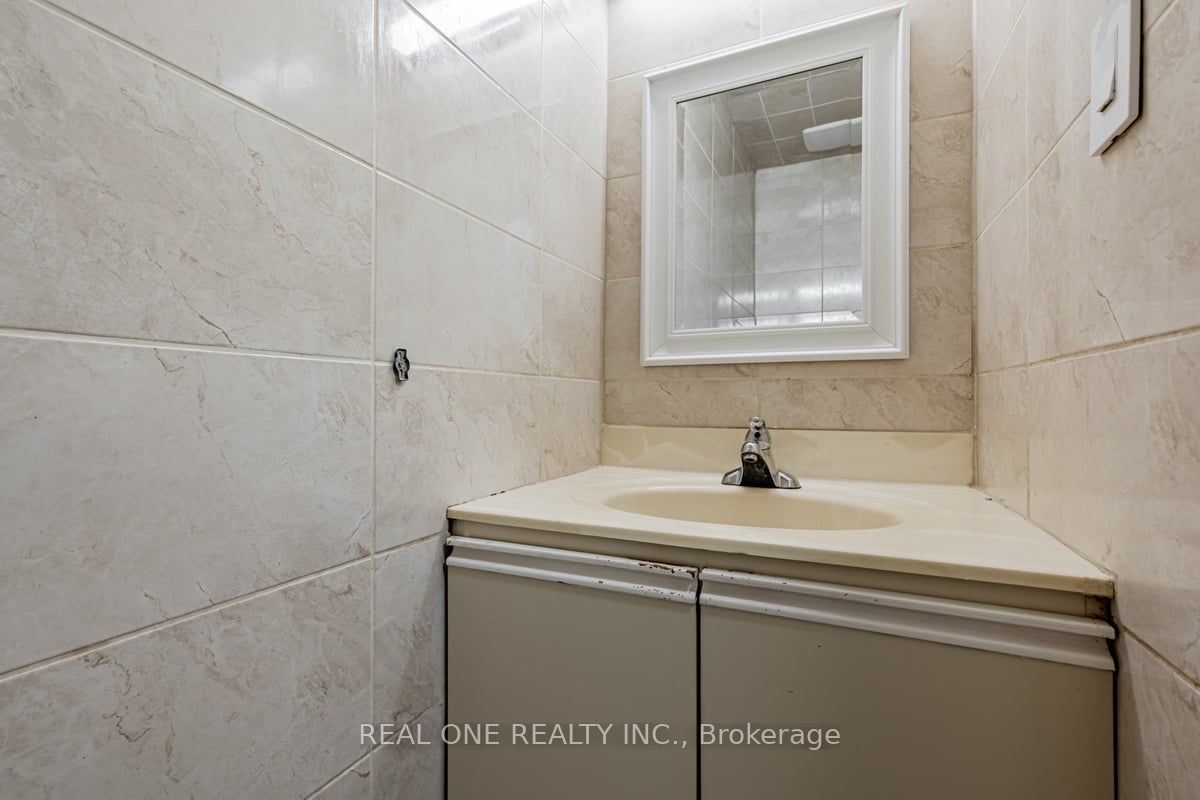 30 Herkley Dr