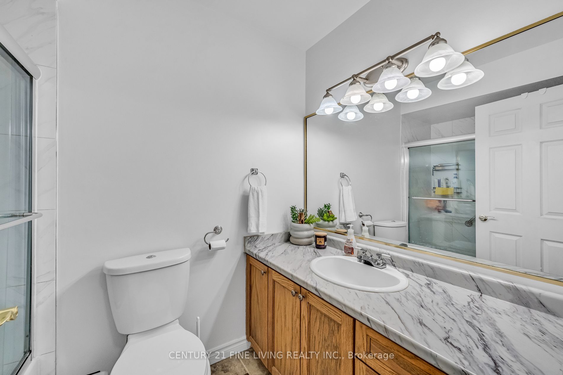 33 Dawson Crescent, #33