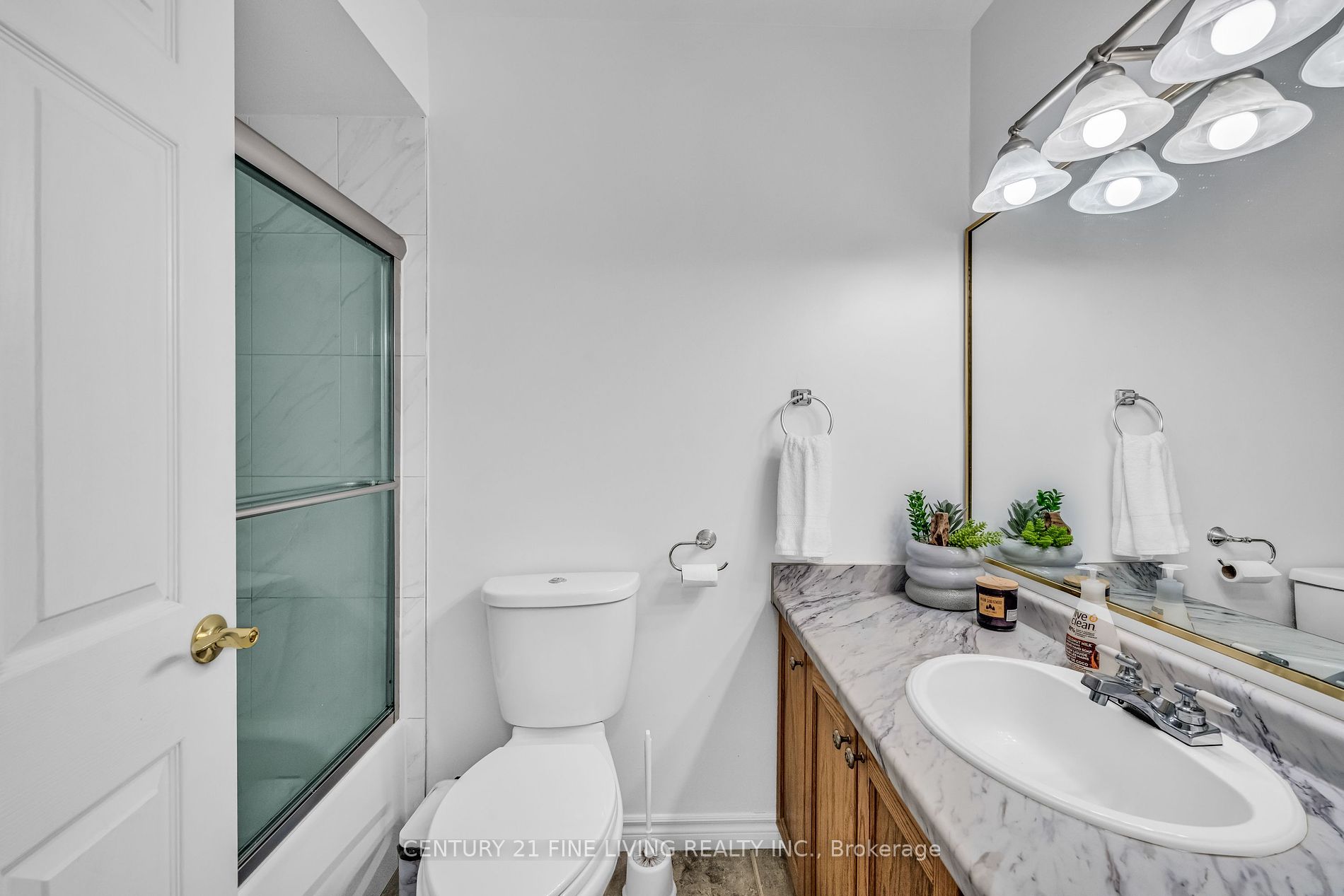 33 Dawson Crescent, #33