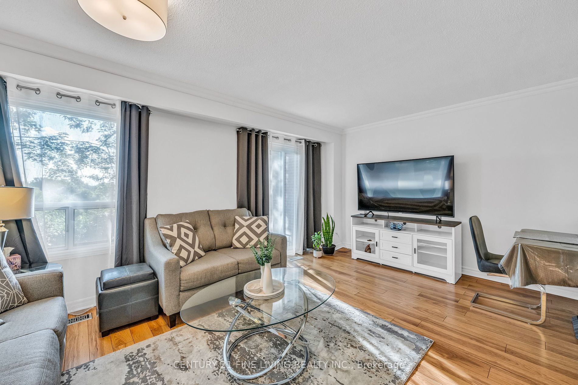 33 Dawson Crescent, #33