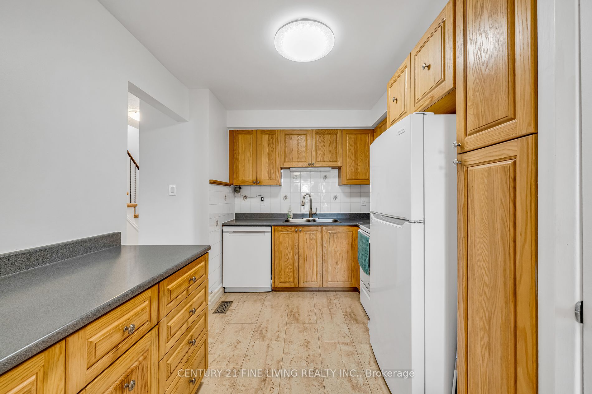 33 Dawson Crescent, #33