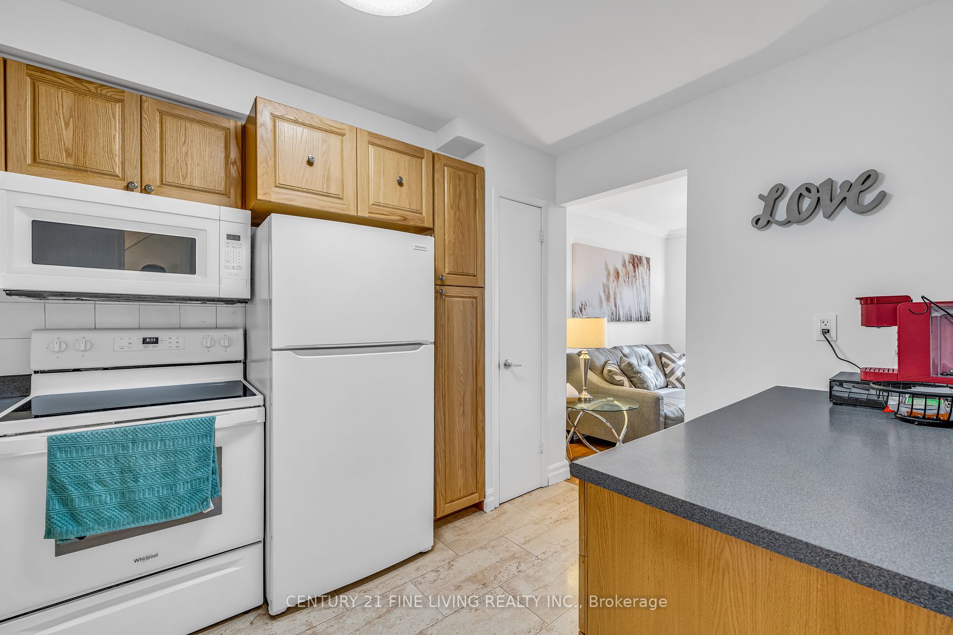 33 Dawson Crescent, #33