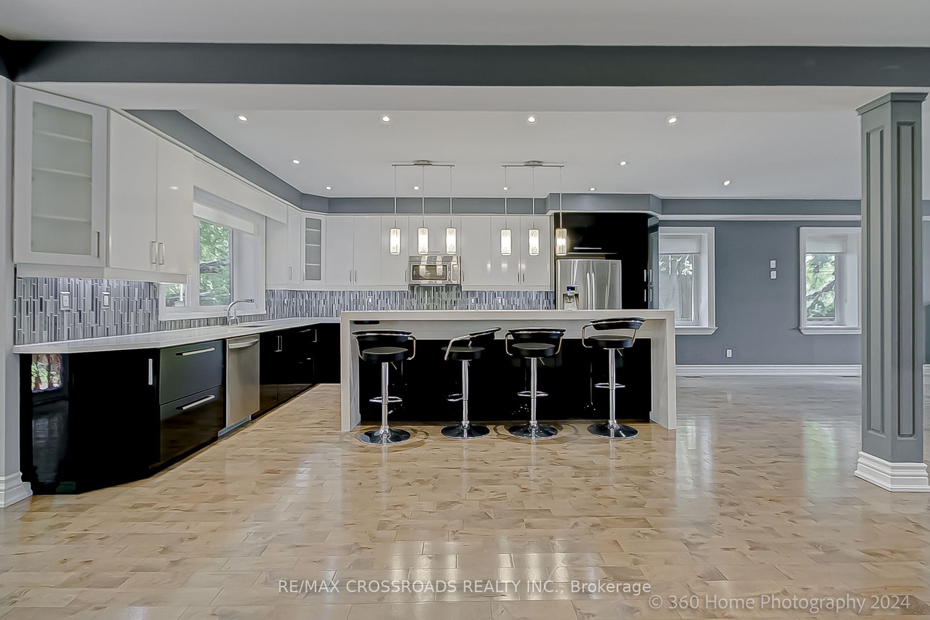 3043 Weston Road