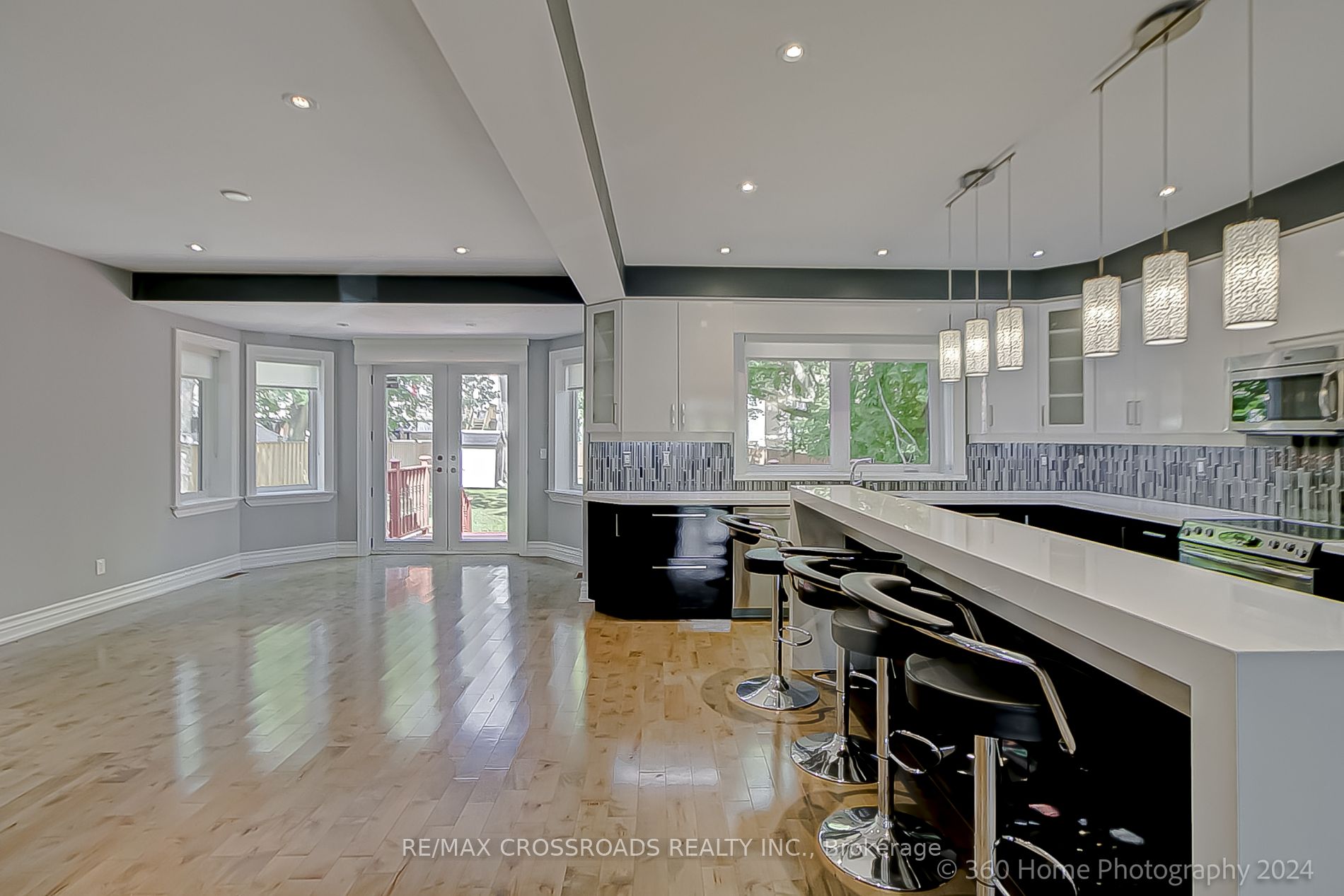 3043 Weston Road