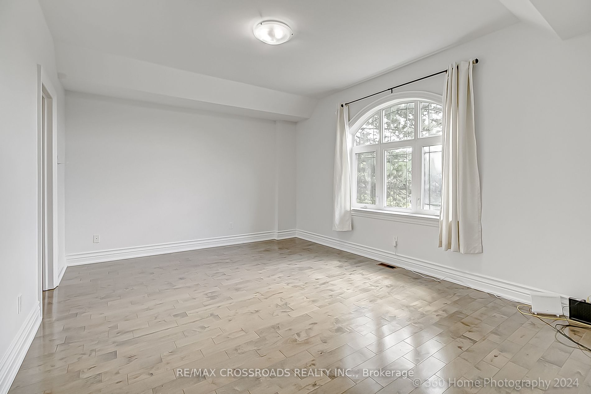 3043 Weston Road