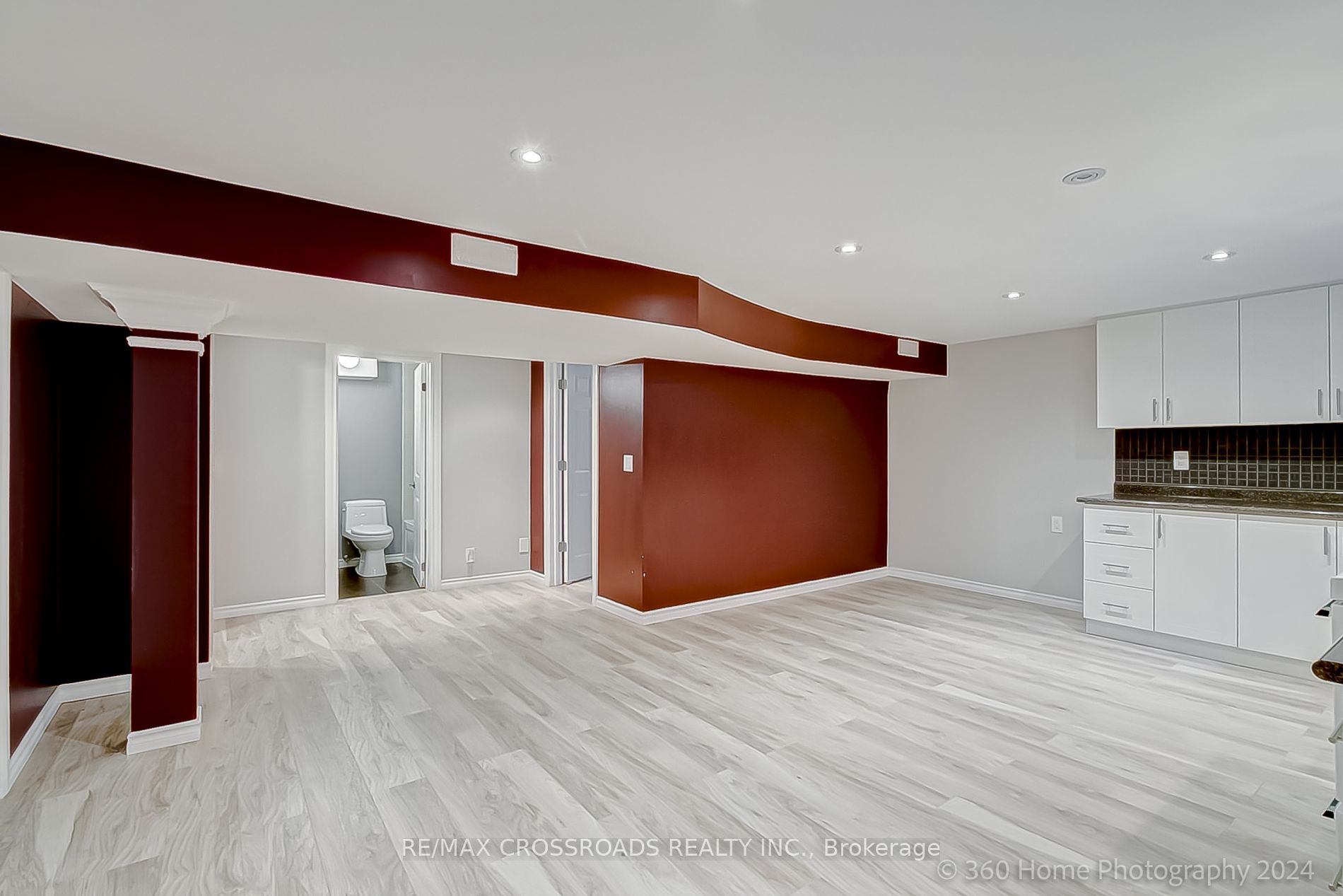 3043 Weston Road