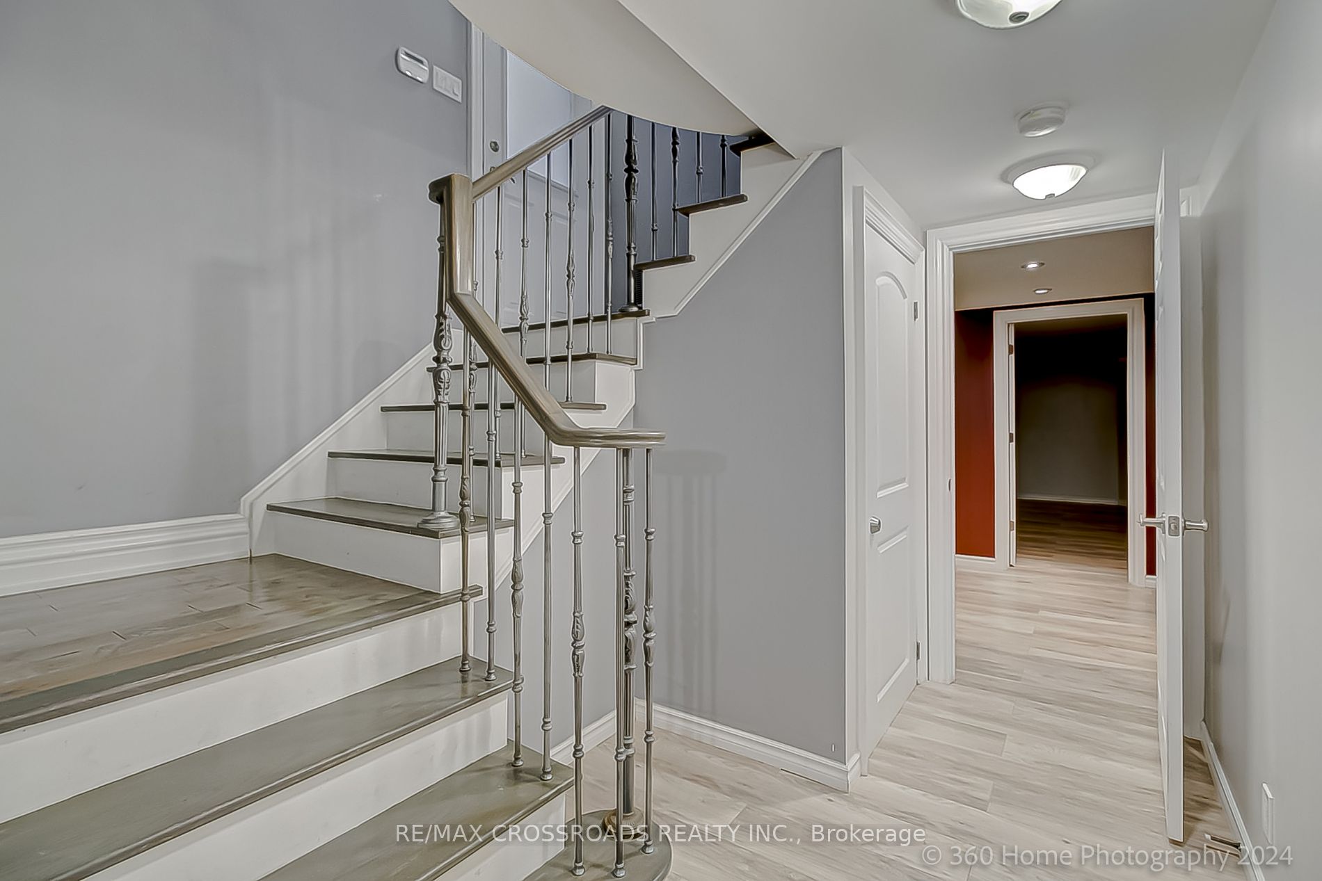 3043 Weston Road