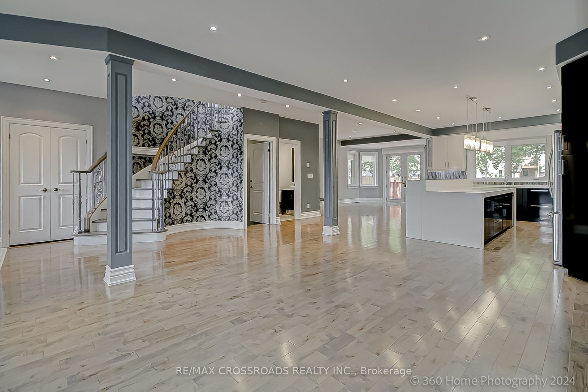 3043 Weston Road