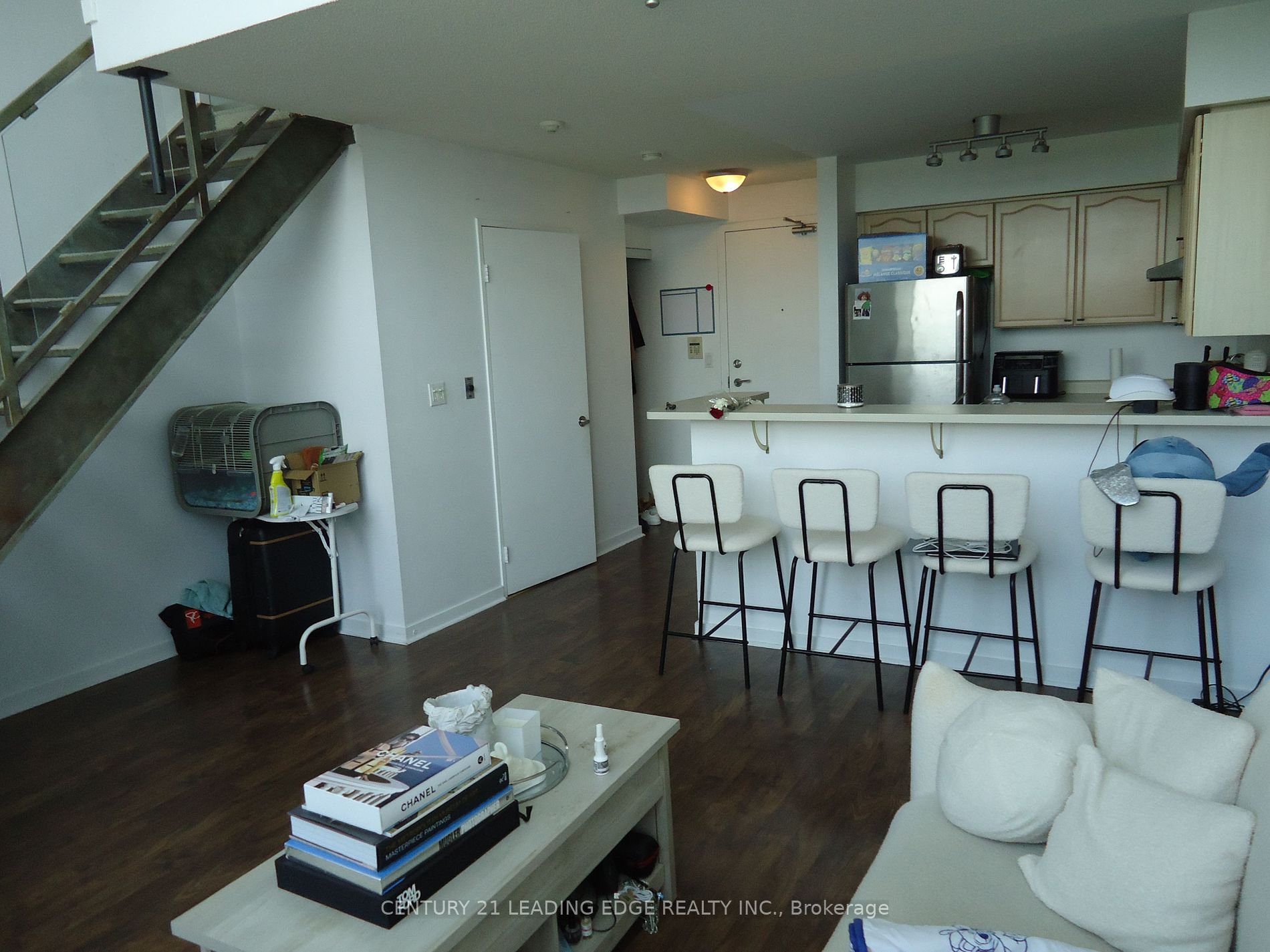 250 Manitoba Street #621