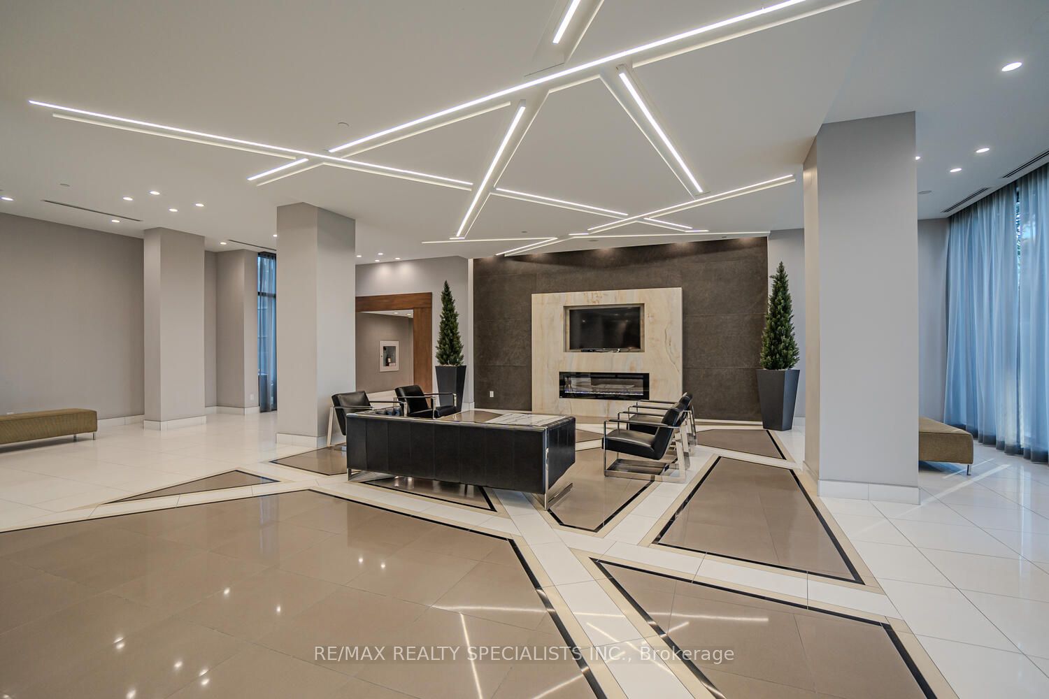 5033 Four Springs Ave, #1117