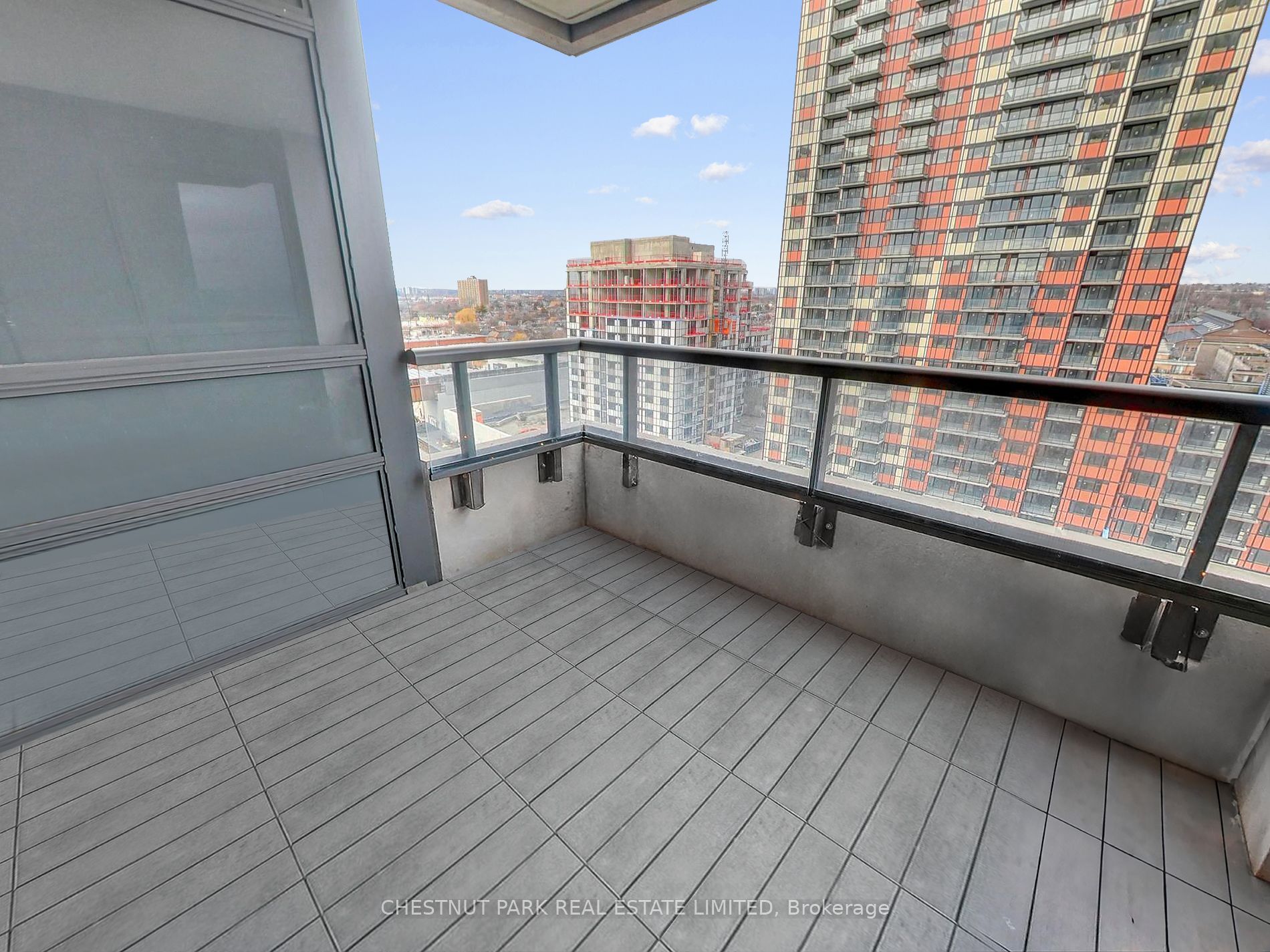 1410 DUPONT Street #910