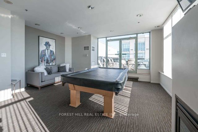 200 Manitoba Street #212