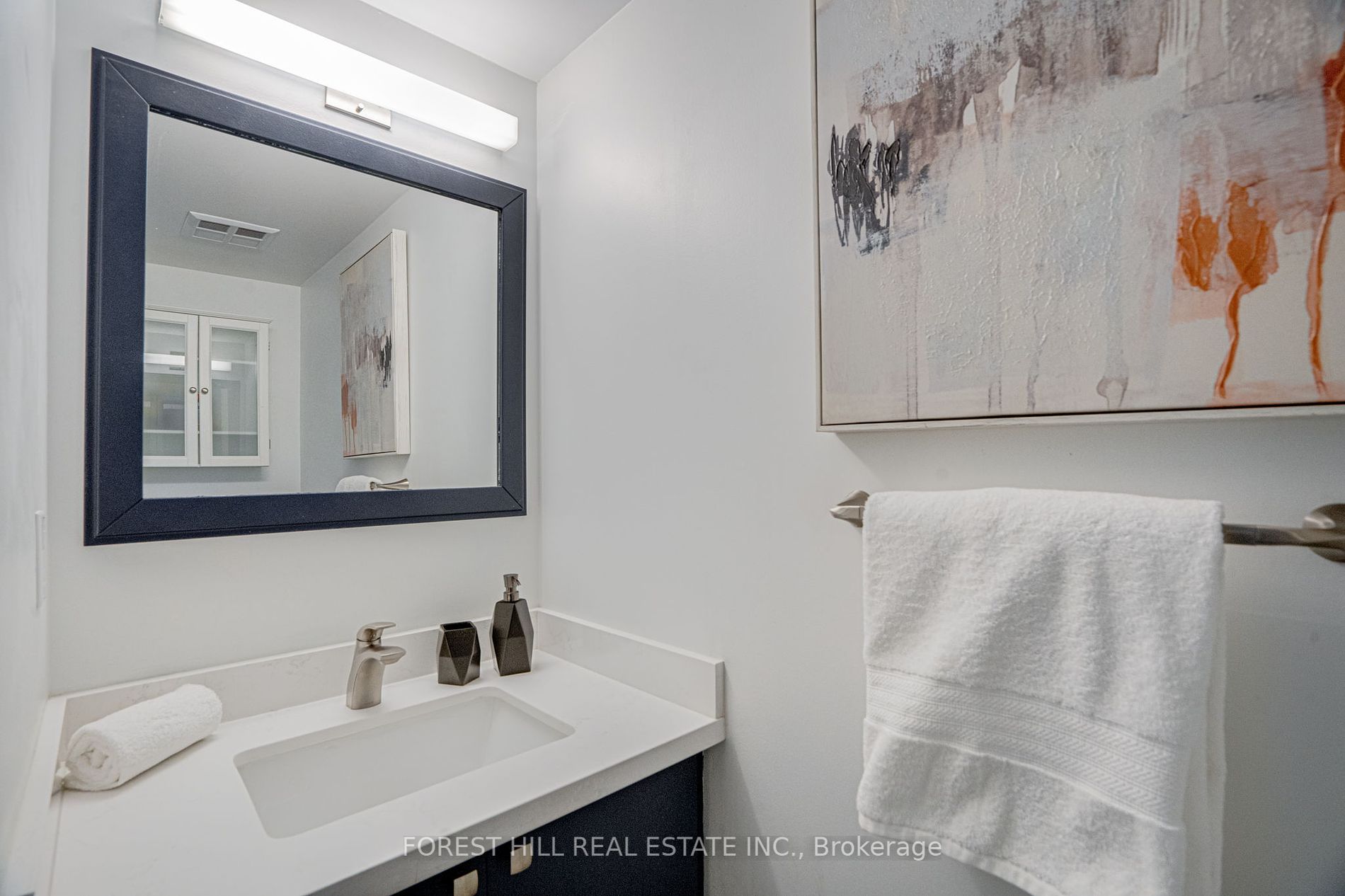 200 Manitoba Street #212