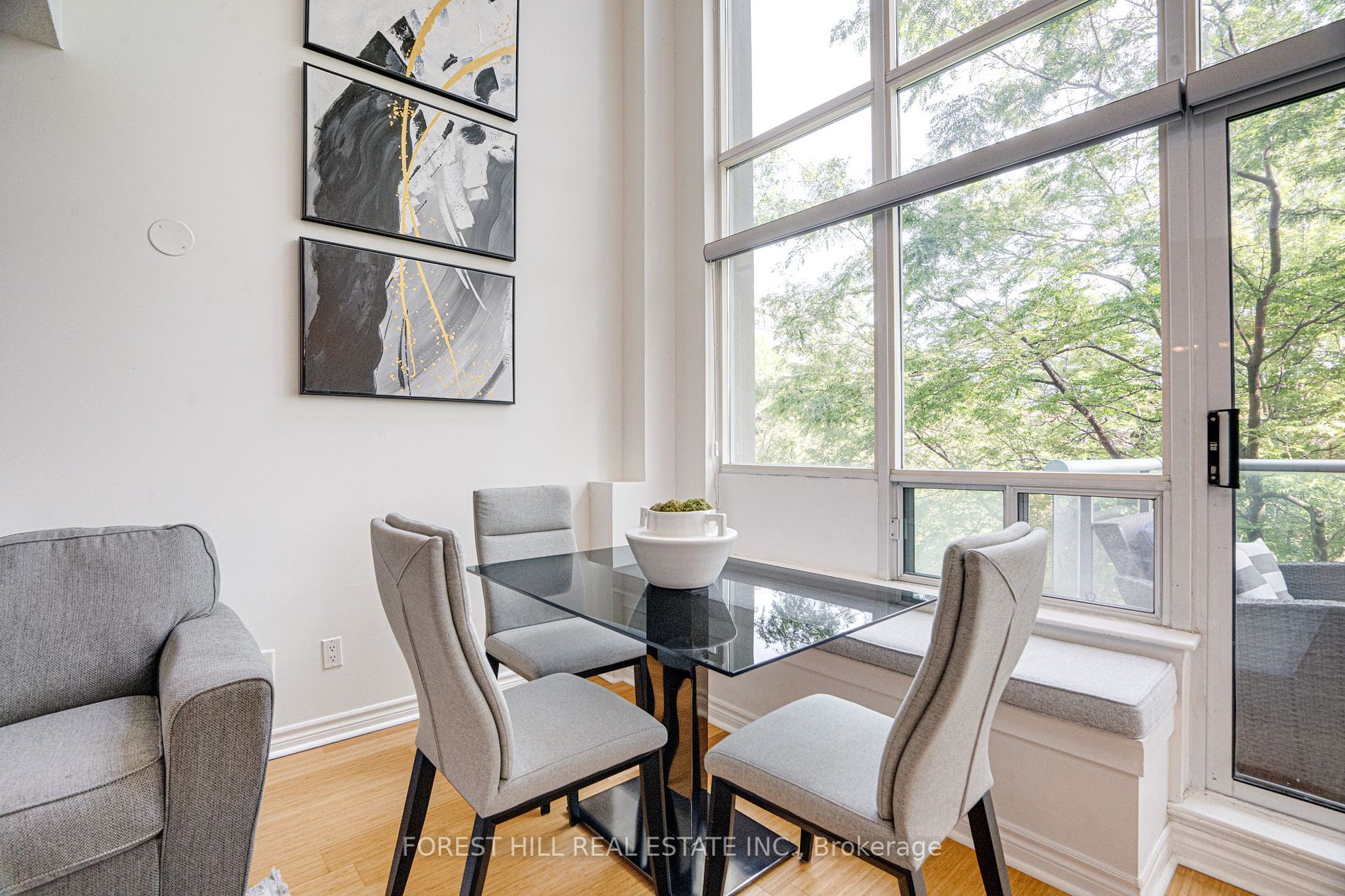 200 Manitoba Street #212