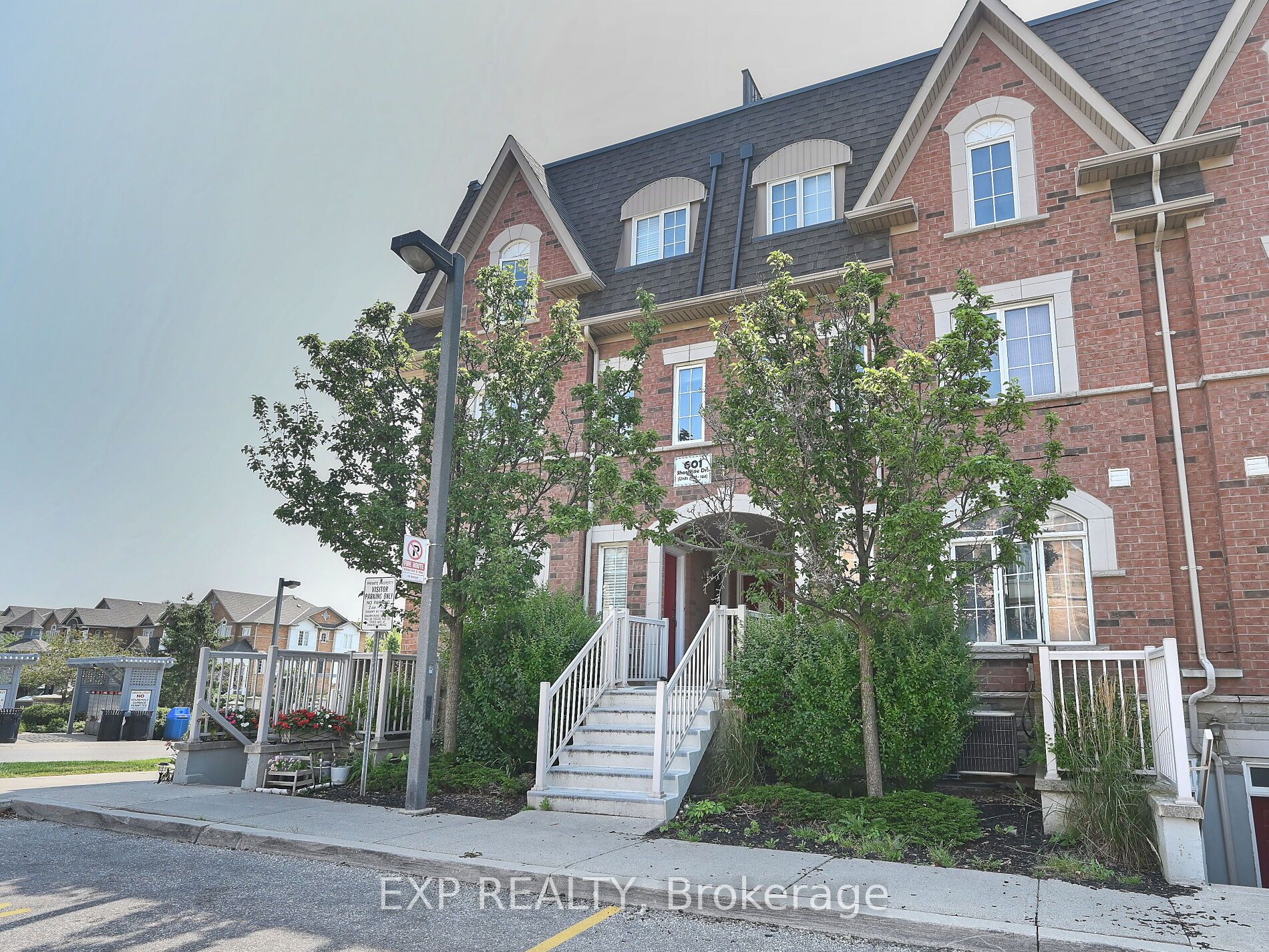 601 Shoreline Drive #122