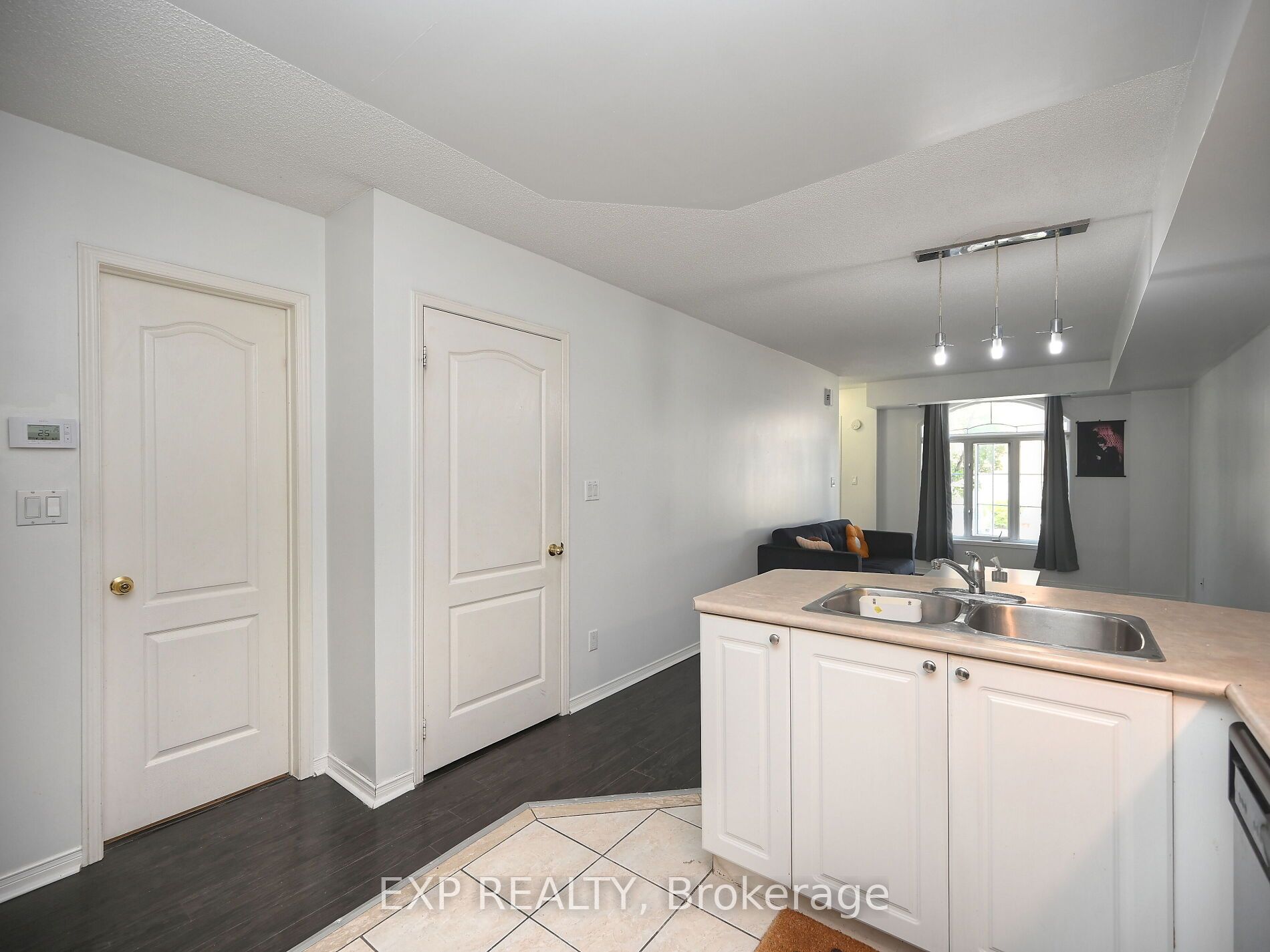 601 Shoreline Drive #122